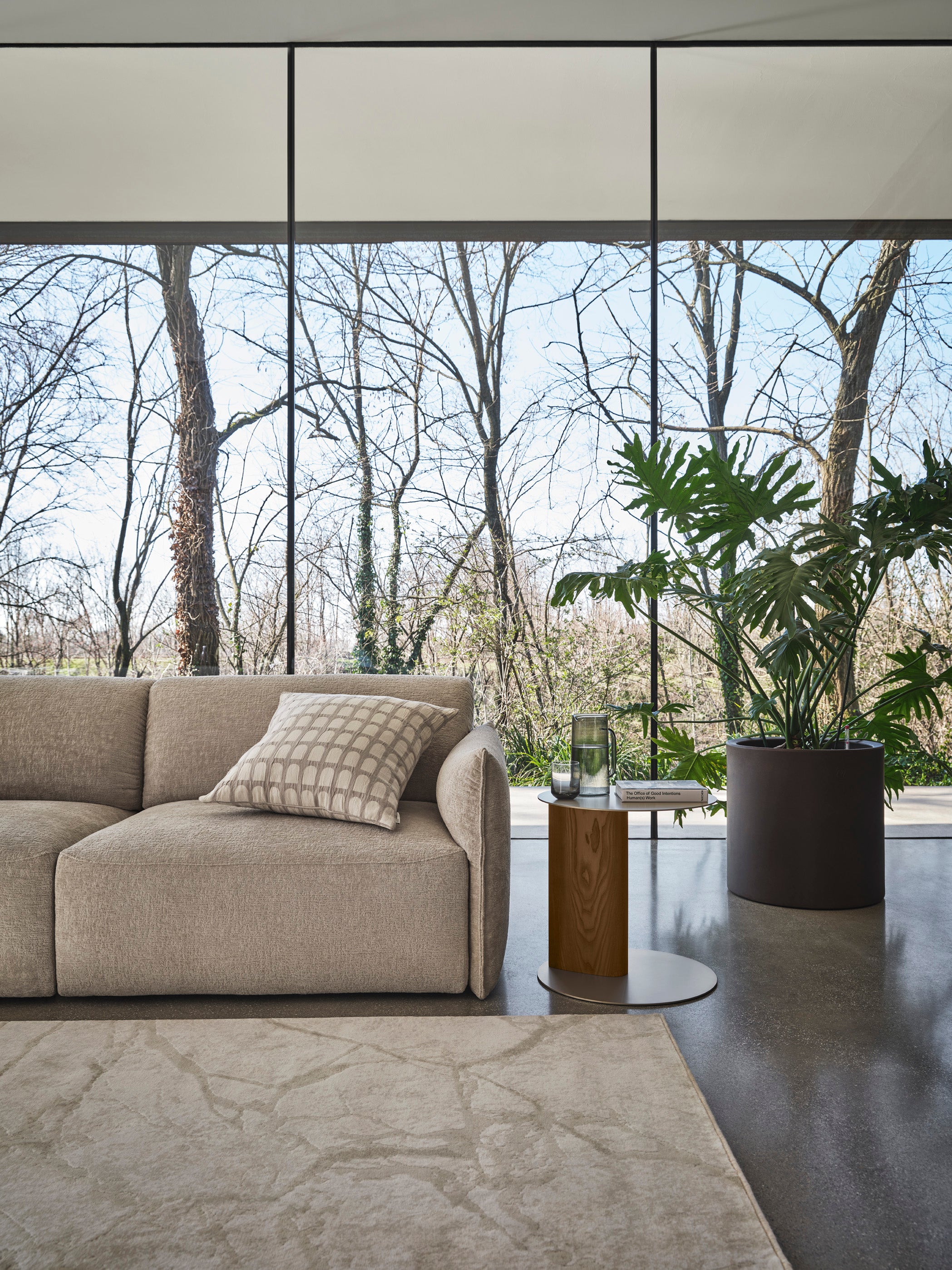 SANDY side table with a black top and black wooden base