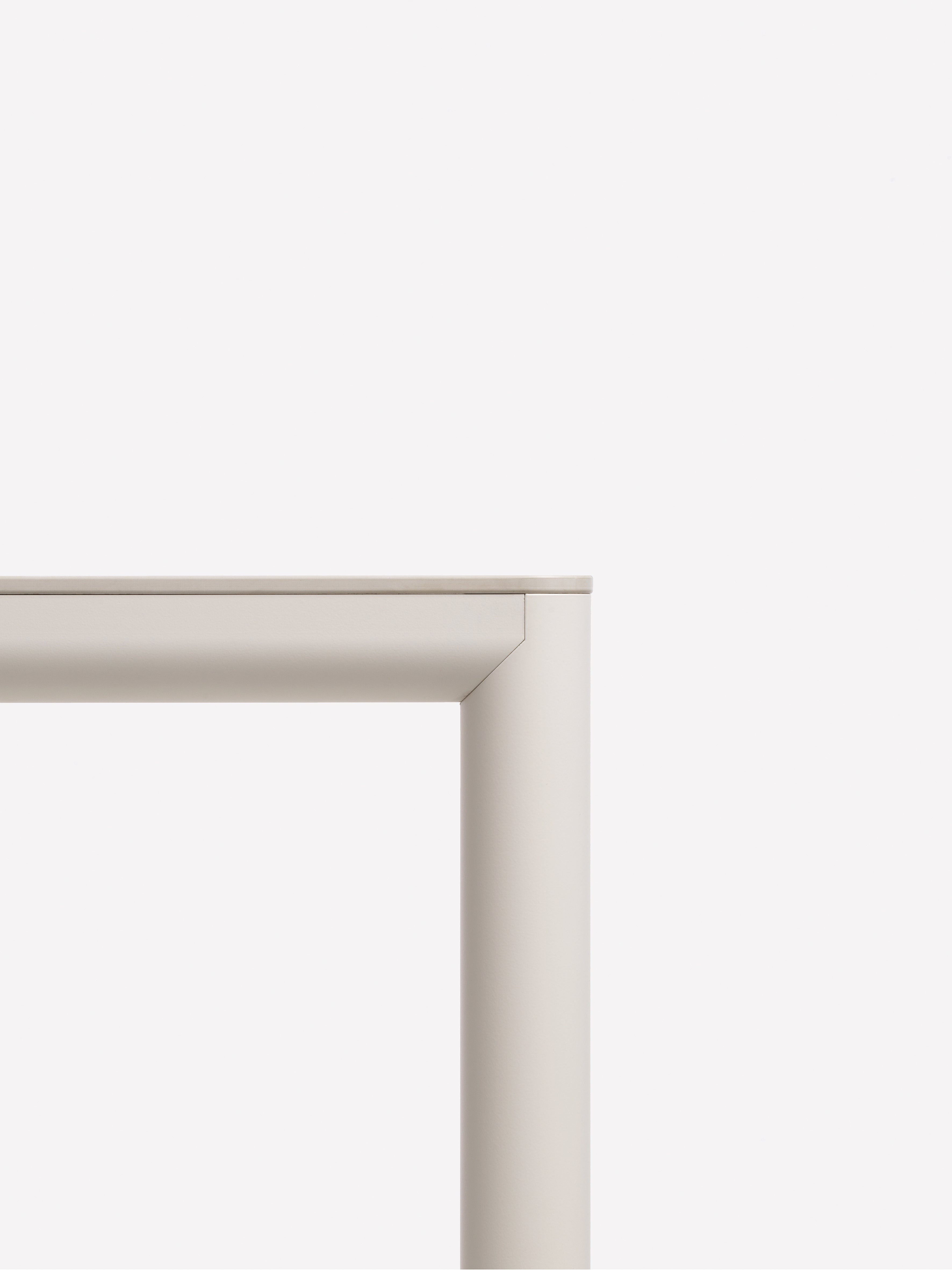 Quadratischer Außentisch PIAVE in Anthrazit