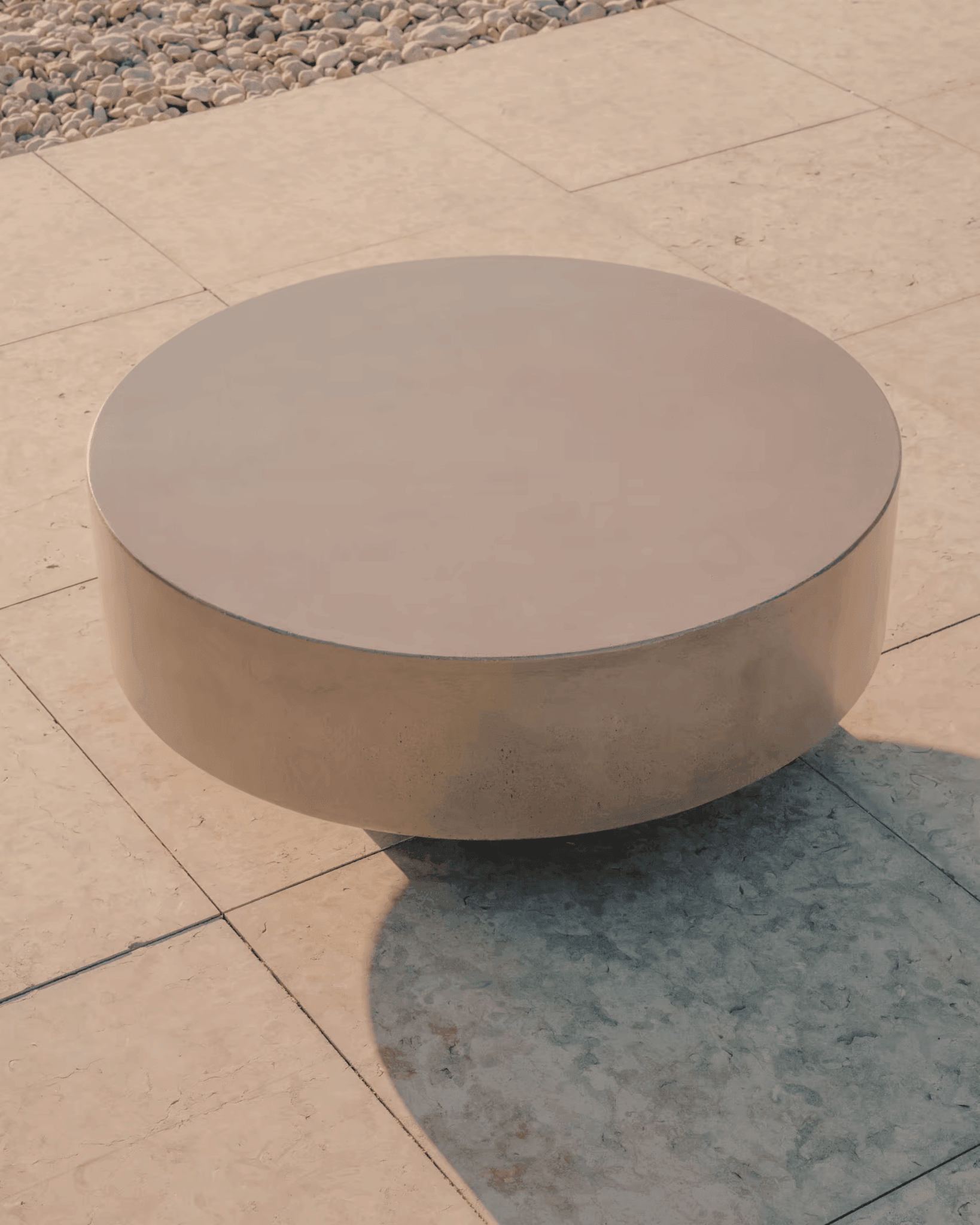 Duży stolik kawowy cementowy GARBET szary La Forma Eye on Design