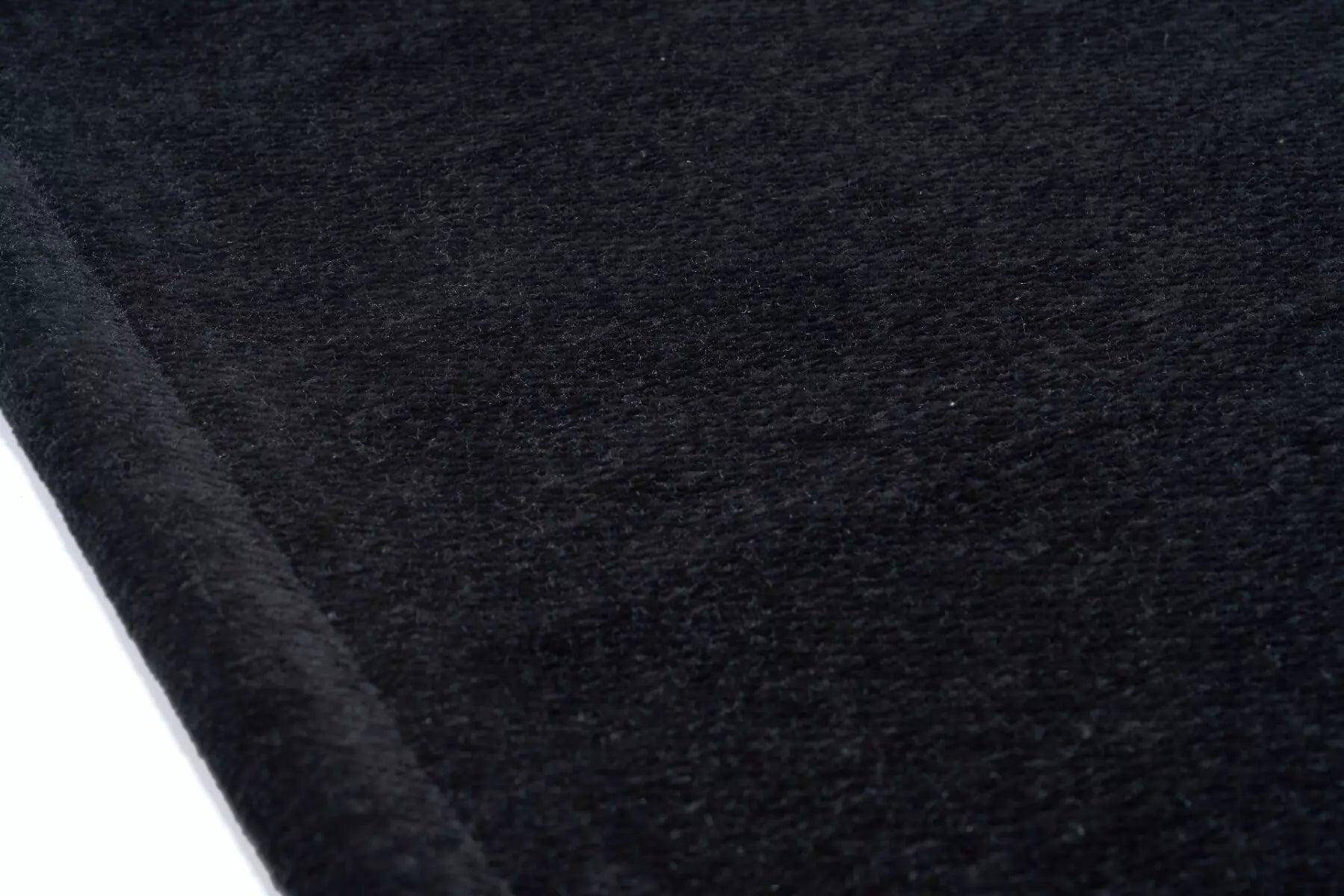 Dywan BASIC czarny Carpet Decor Eye on Design