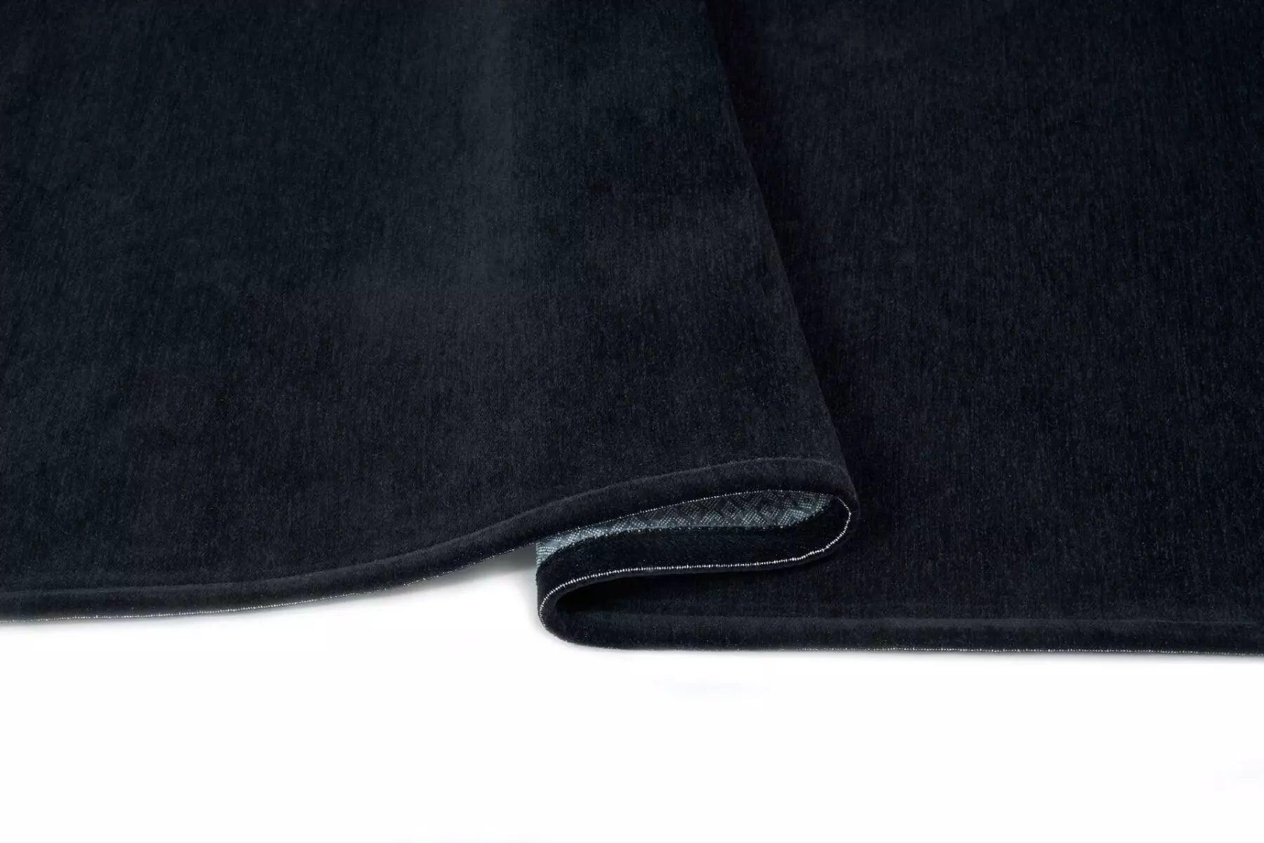 Dywan BASIC czarny Carpet Decor Eye on Design