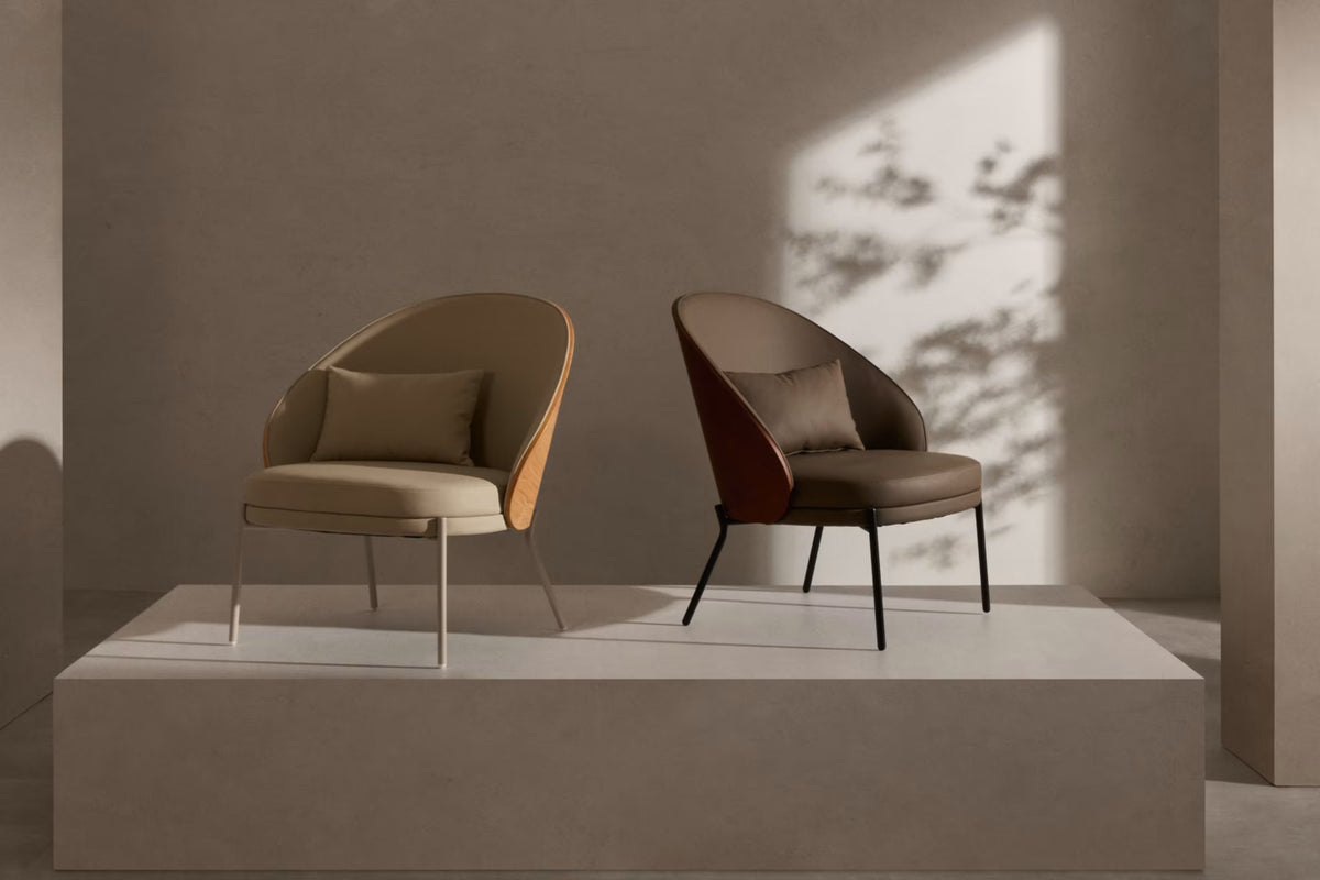 Eama hellbrauner Stuhl mit Wenge Finish