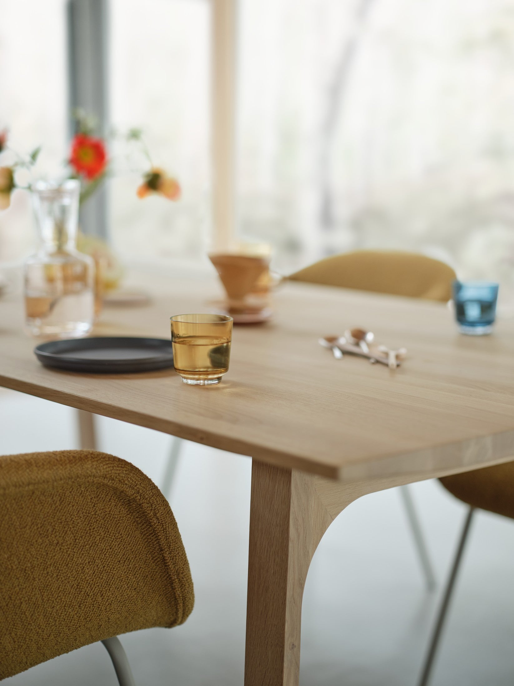 Extendable Table EARNEST Oiled Oak