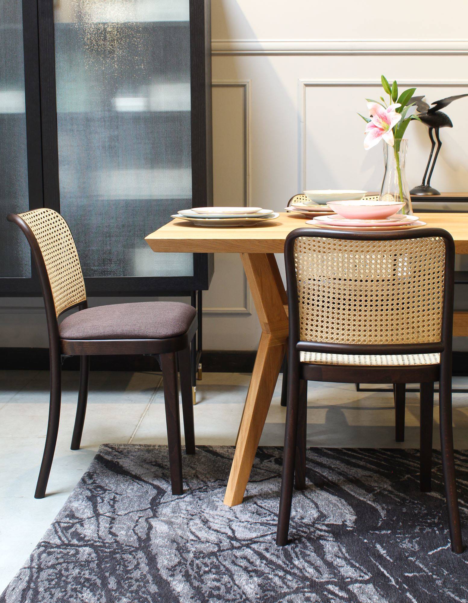 Chair with armrests B-811 beech wood