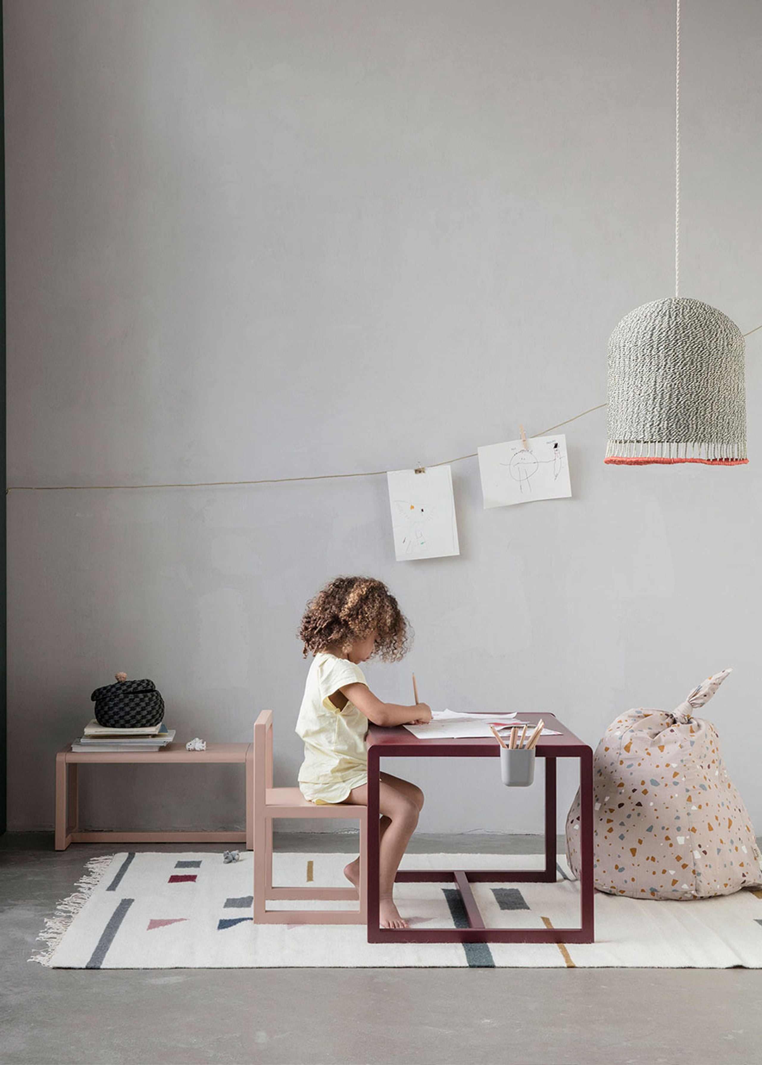 LITTLE ARCHITECT children's bench light pink