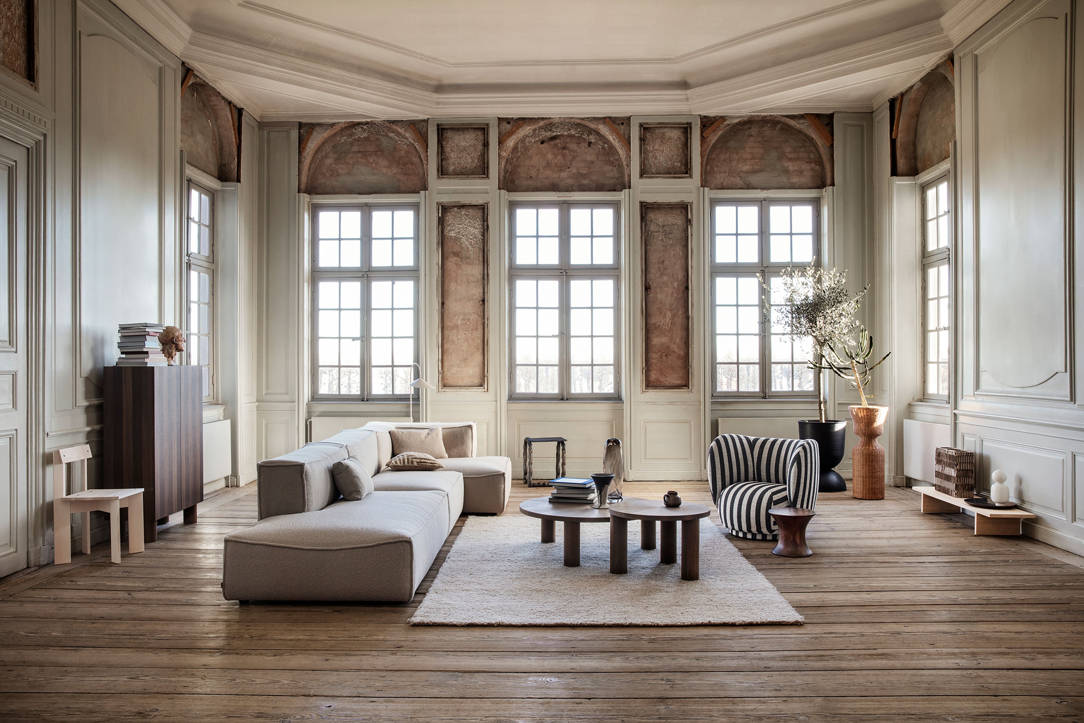 Couchtisch Post dunkelbrauner Eichenfurnier