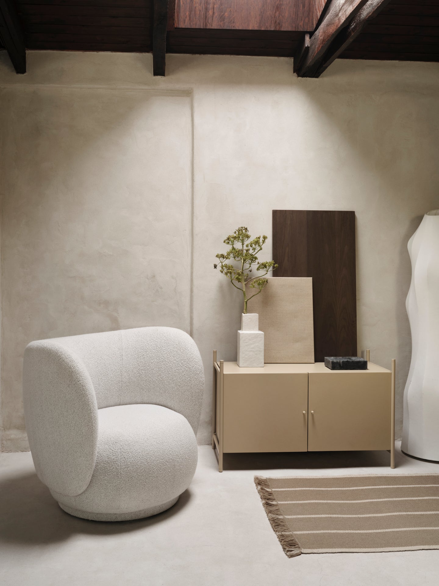 Rico Lounge gebürstete Stuhl warm grau