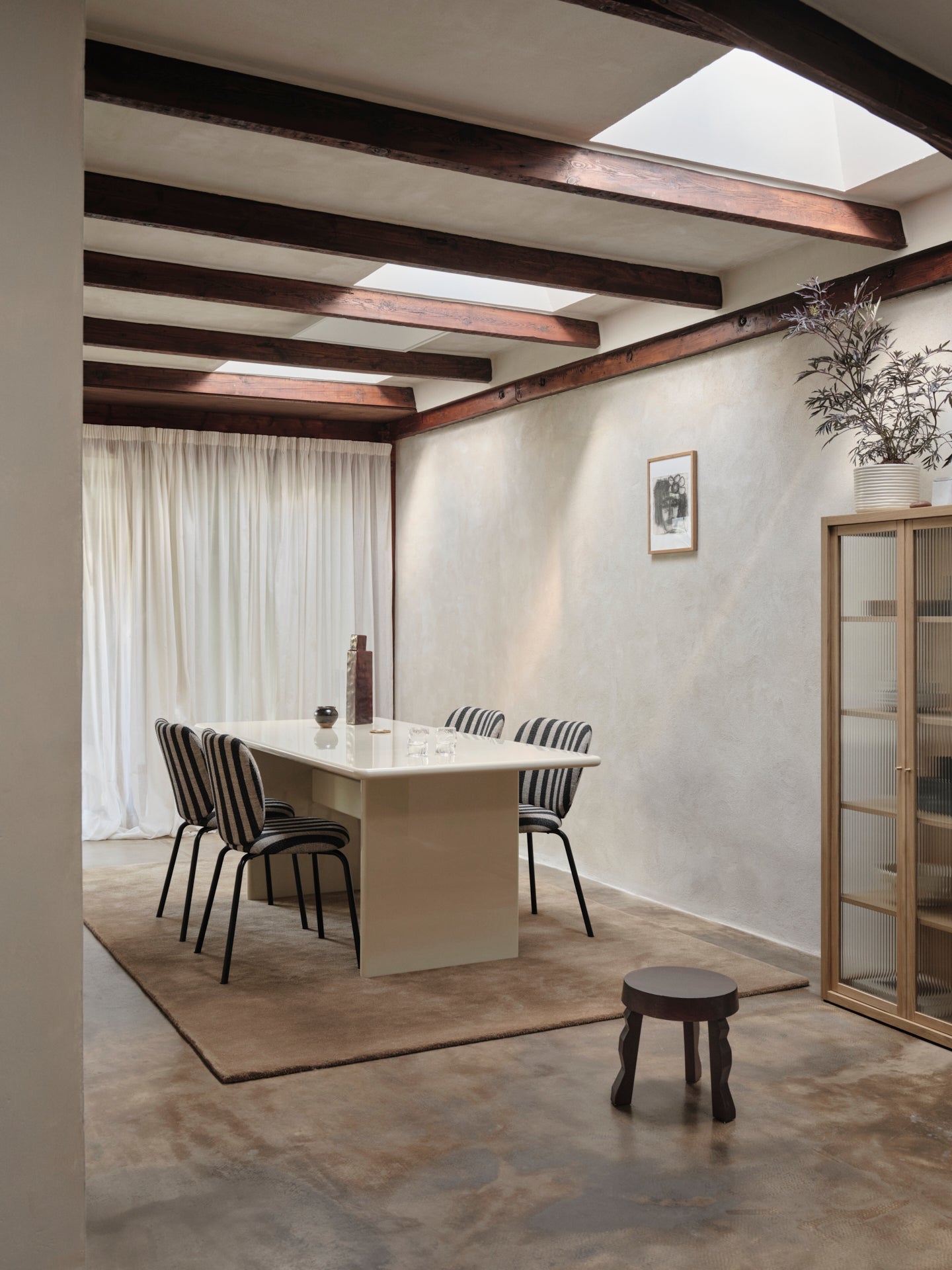 RICO Louisiana Chair in Chocolate with Black Base