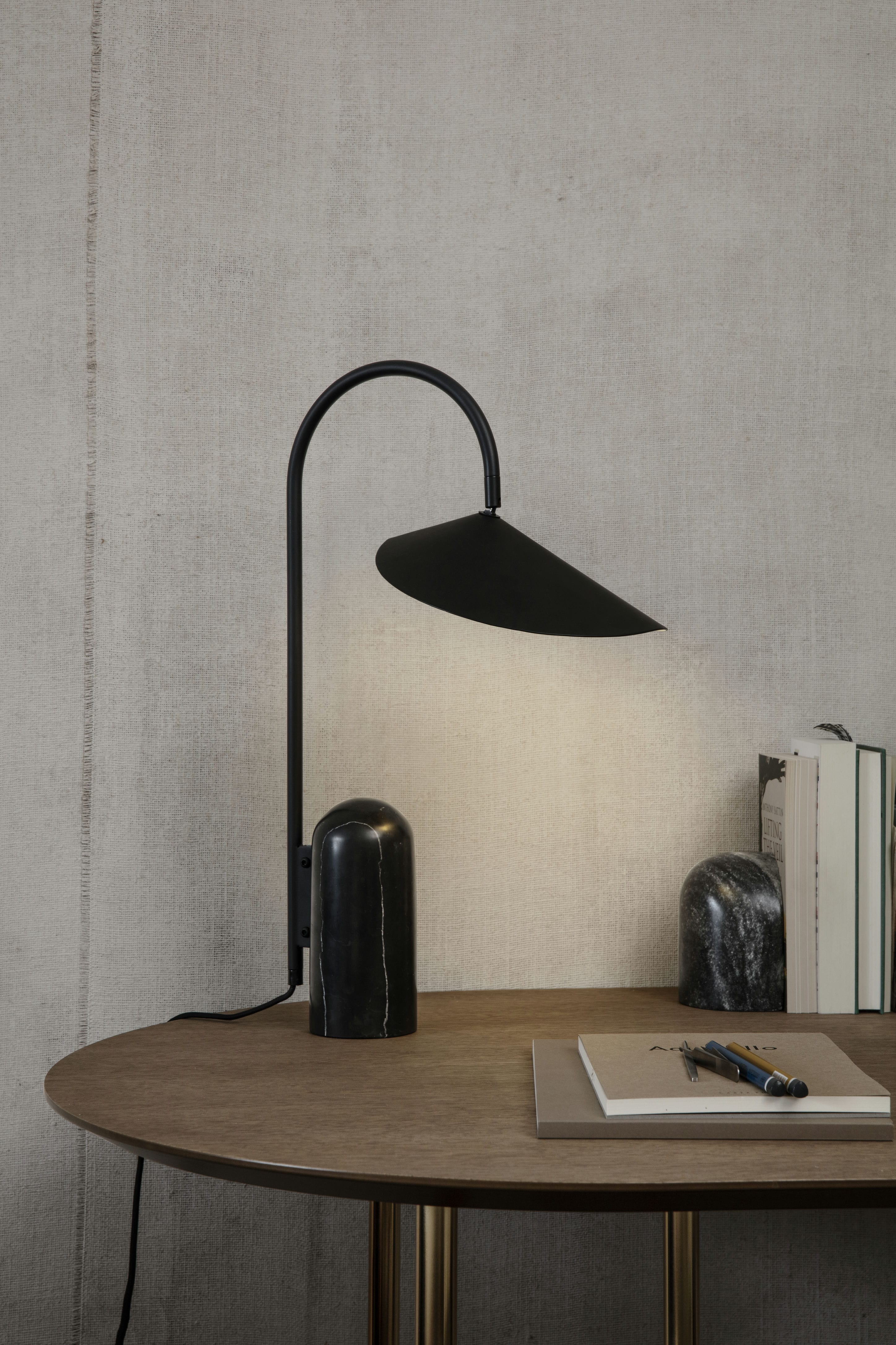 Tischlampe Arum Beige Marmor