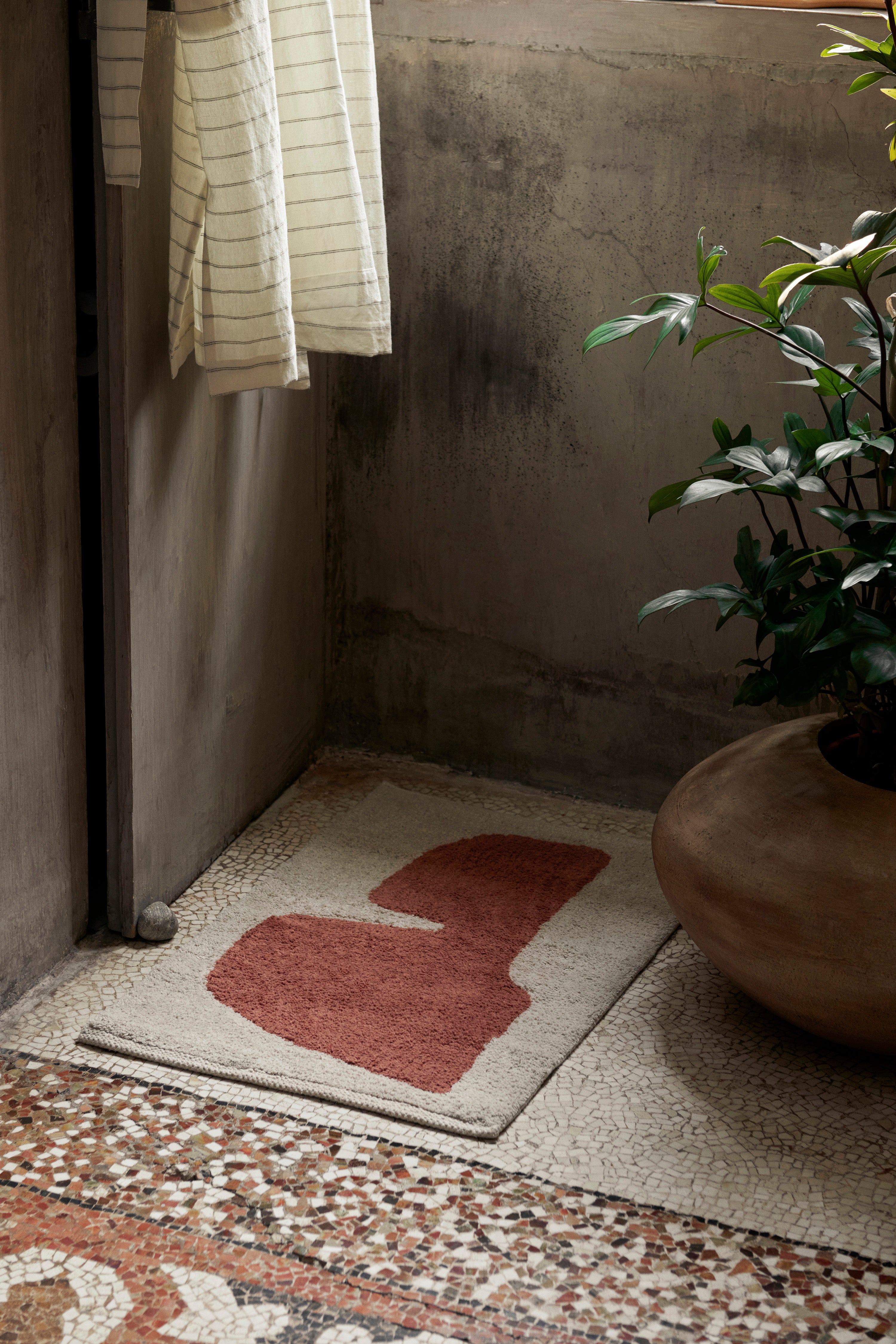 Waschbarer Teppich in Rost und Beige