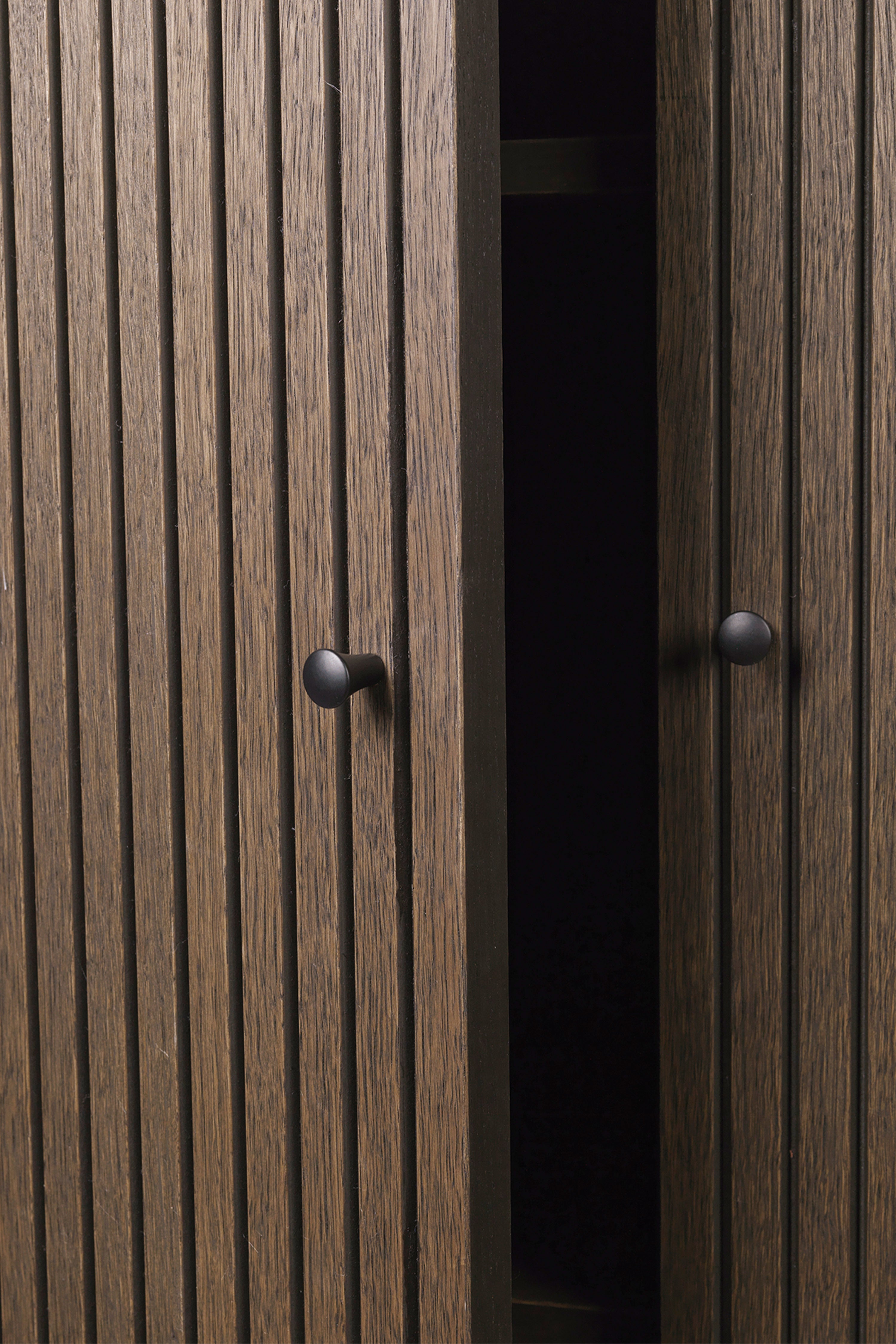 2-Door SILL CUPBOARD LOW Dark Brown Oak Veneer