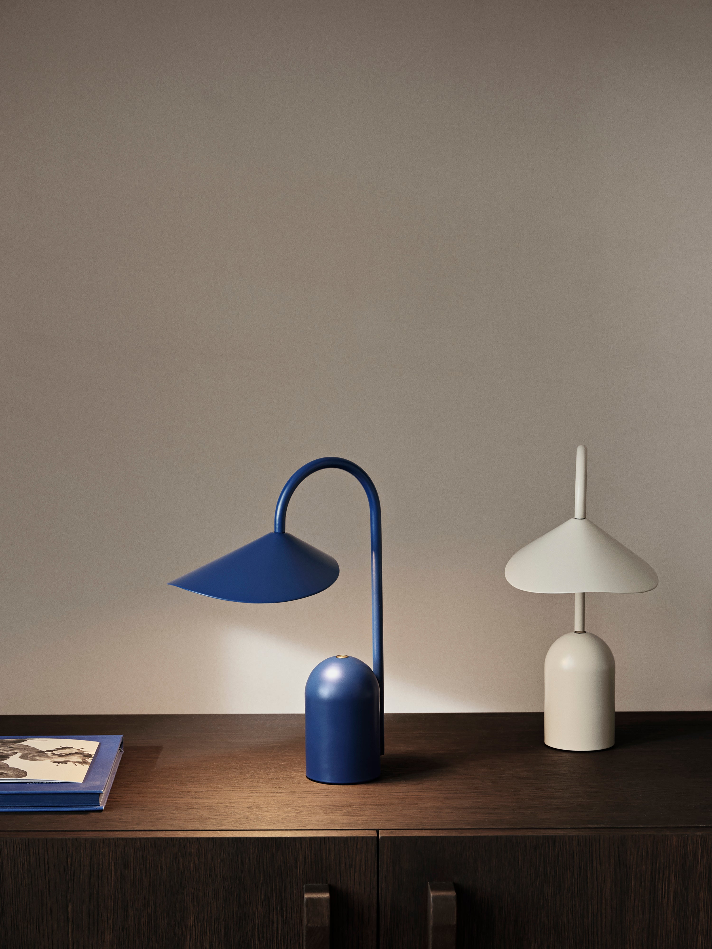 Blaue Arum tragbare Lampe