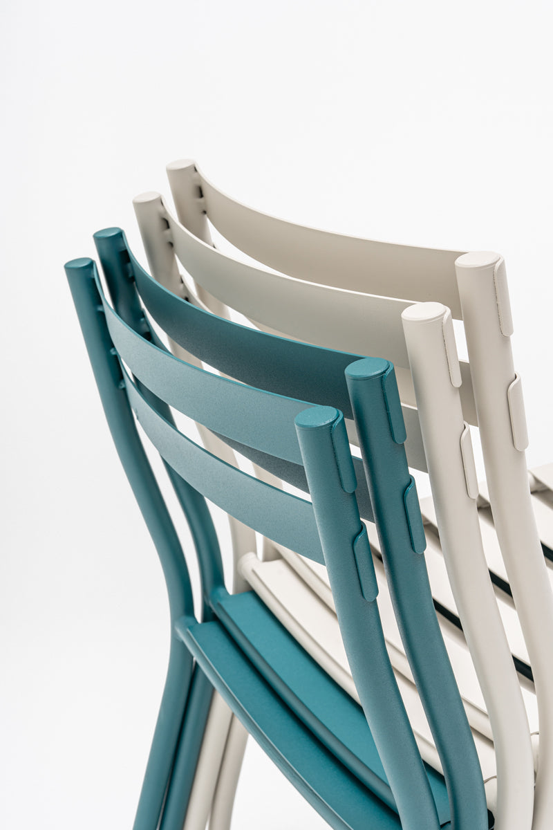 Ein Set Gartenstühle Flander verzinkt stahl