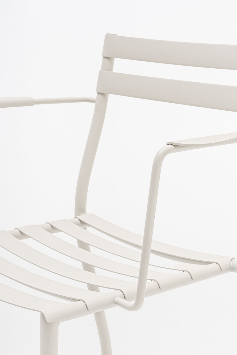 Ein Set Gartenstühle Flander verzinkt stahl