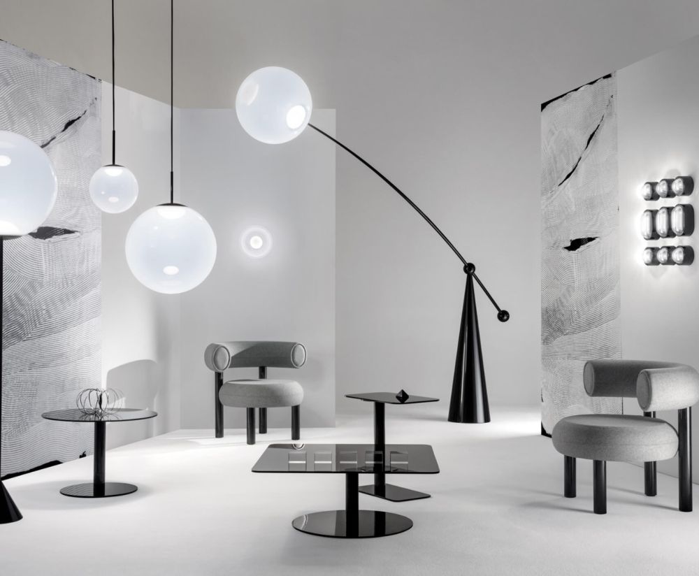 Stolik boczny okrągły FLASH czarna podstawa – Tom Dixon