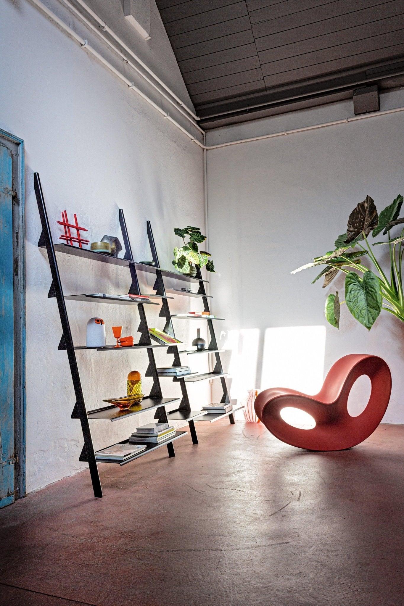 Fotel bujany VOIDO pomarańczowy Magis Eye on Design