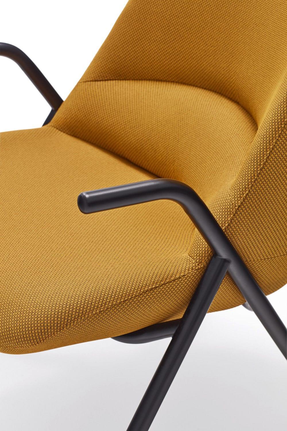 Fotel DINS musztardowy Teulat Eye on Design