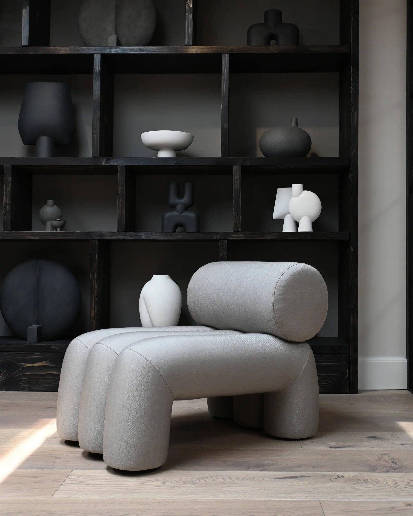 Fotel FOKU ciemnobeżowy 101 Copenhagen Eye on Design