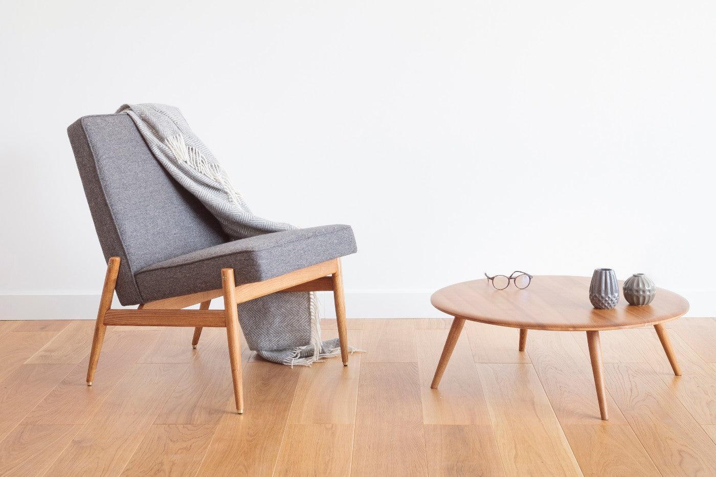 Fotel klubowy FOX żółty w tkaninie Boucle Mustard – 366 concept