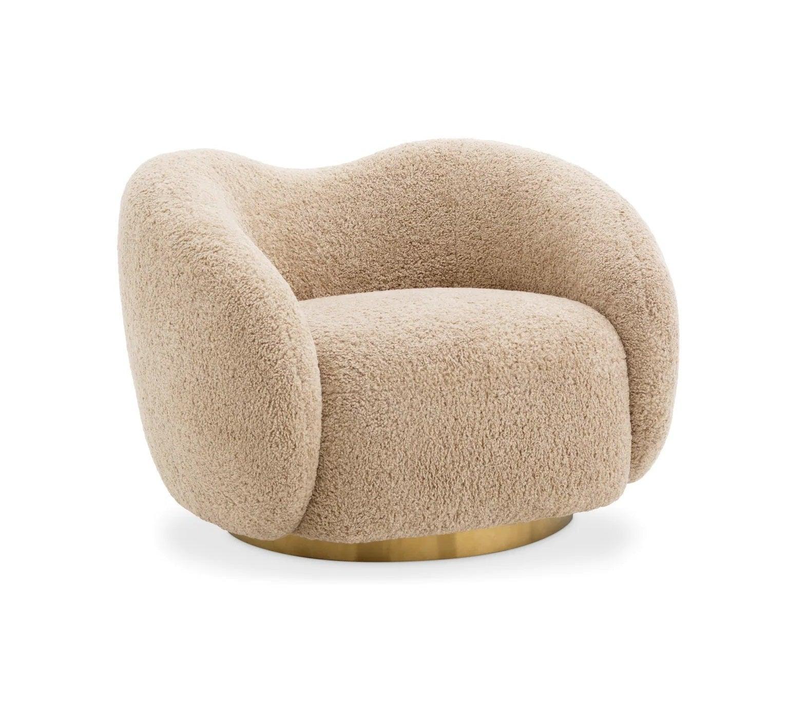 Fotel obrotowy futrzany DIEGO piaskowy Eichholtz Eye on Design