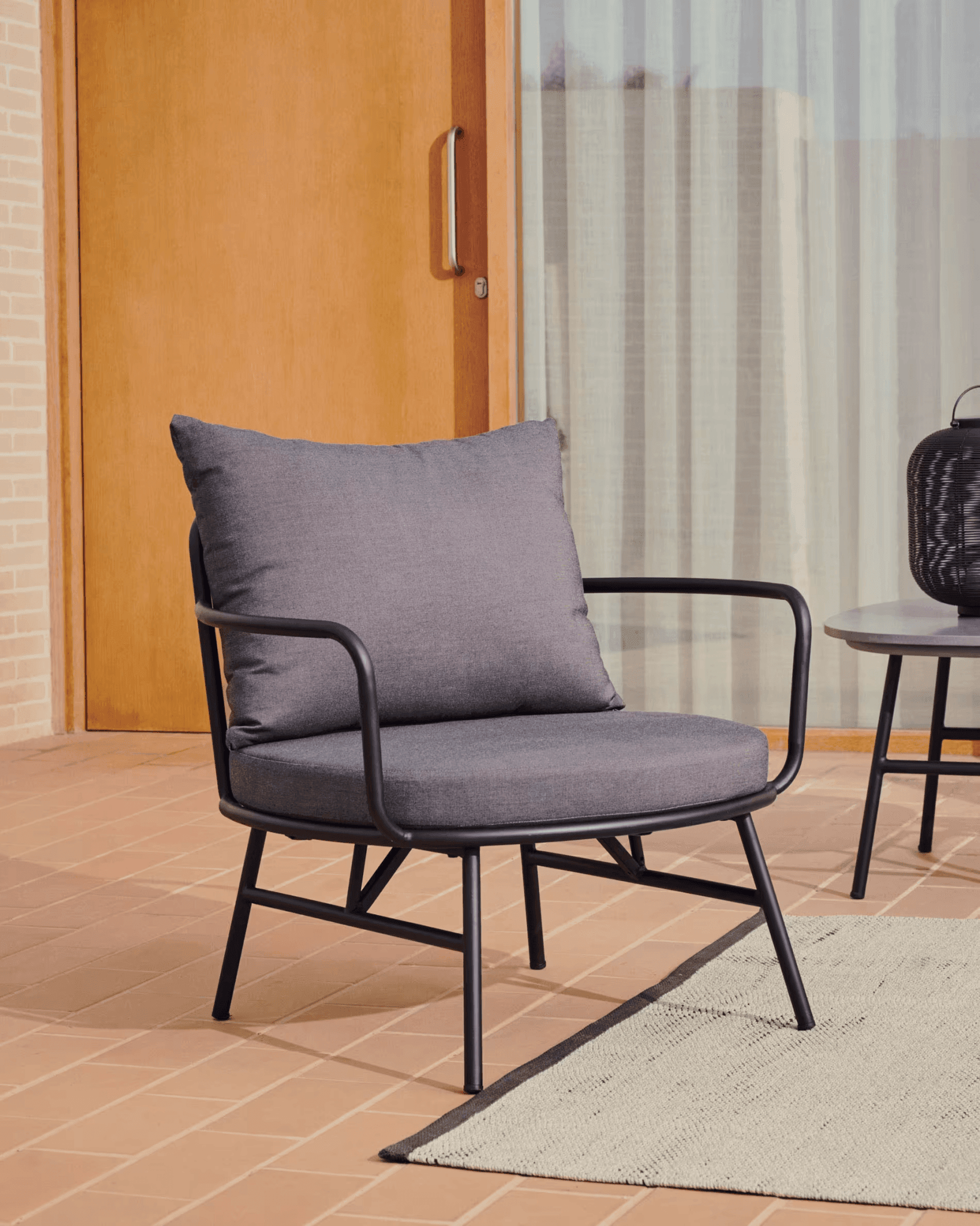 Fotel ogrodowy BRAMANT czarny La Forma Eye on Design