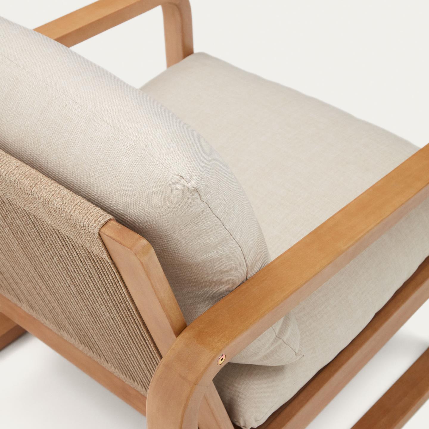 Fotel ogrodowy SACALETA lite drewno eukaliptusowe La Forma Eye on Design