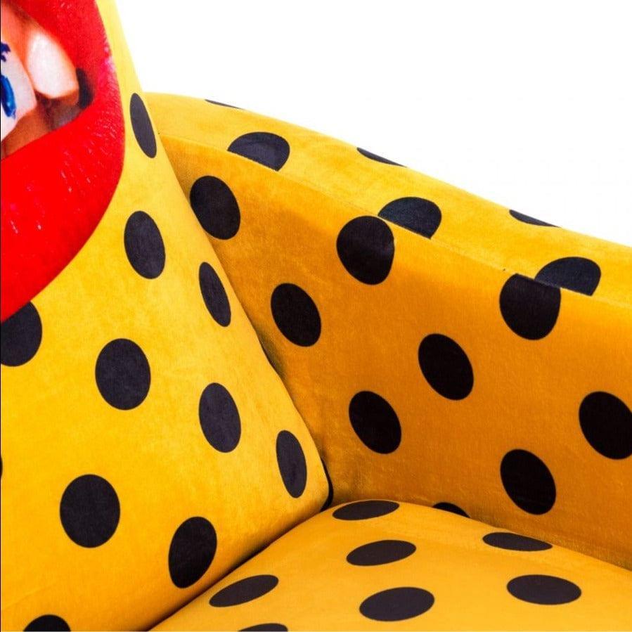 Fotel SHIT żółty Seletti Eye on Design