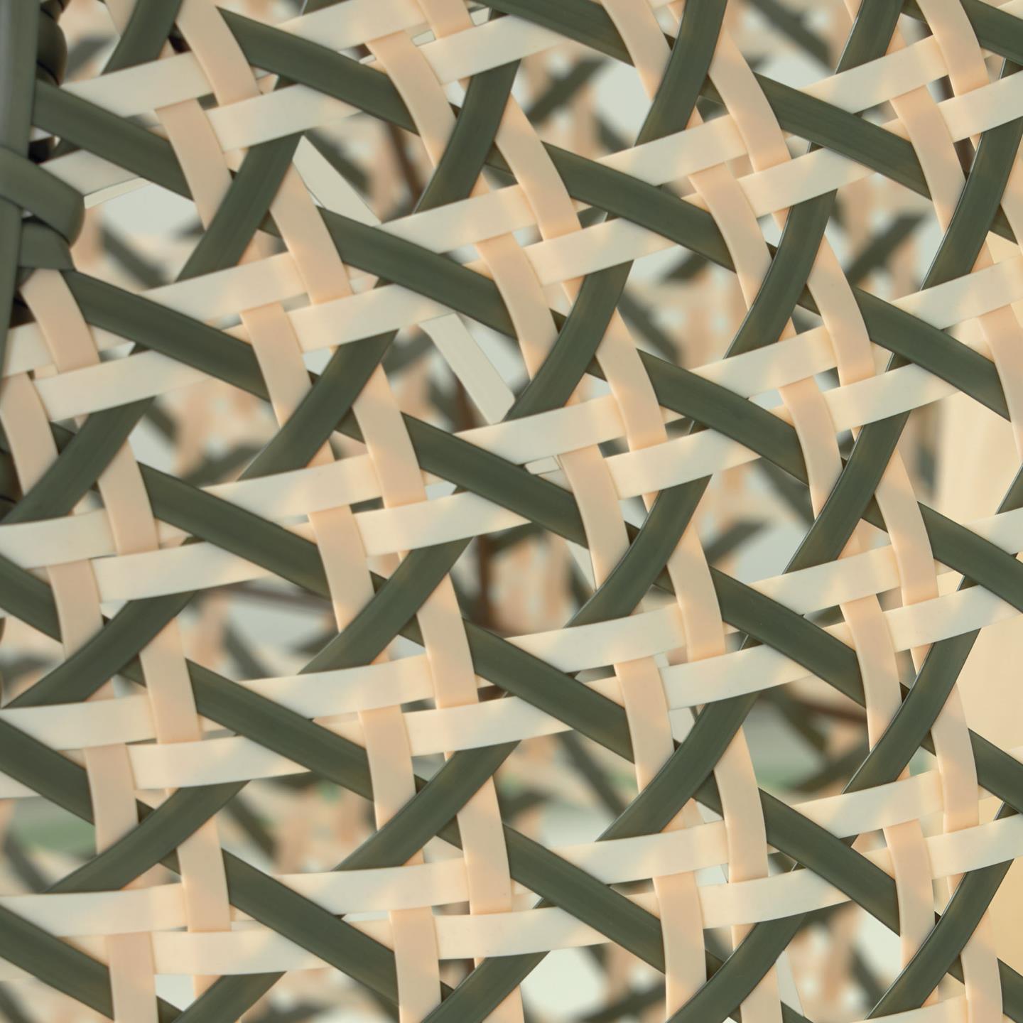 Fotel wiszący CIRA rattanowy z zielonym wykończeniem La Forma Eye on Design