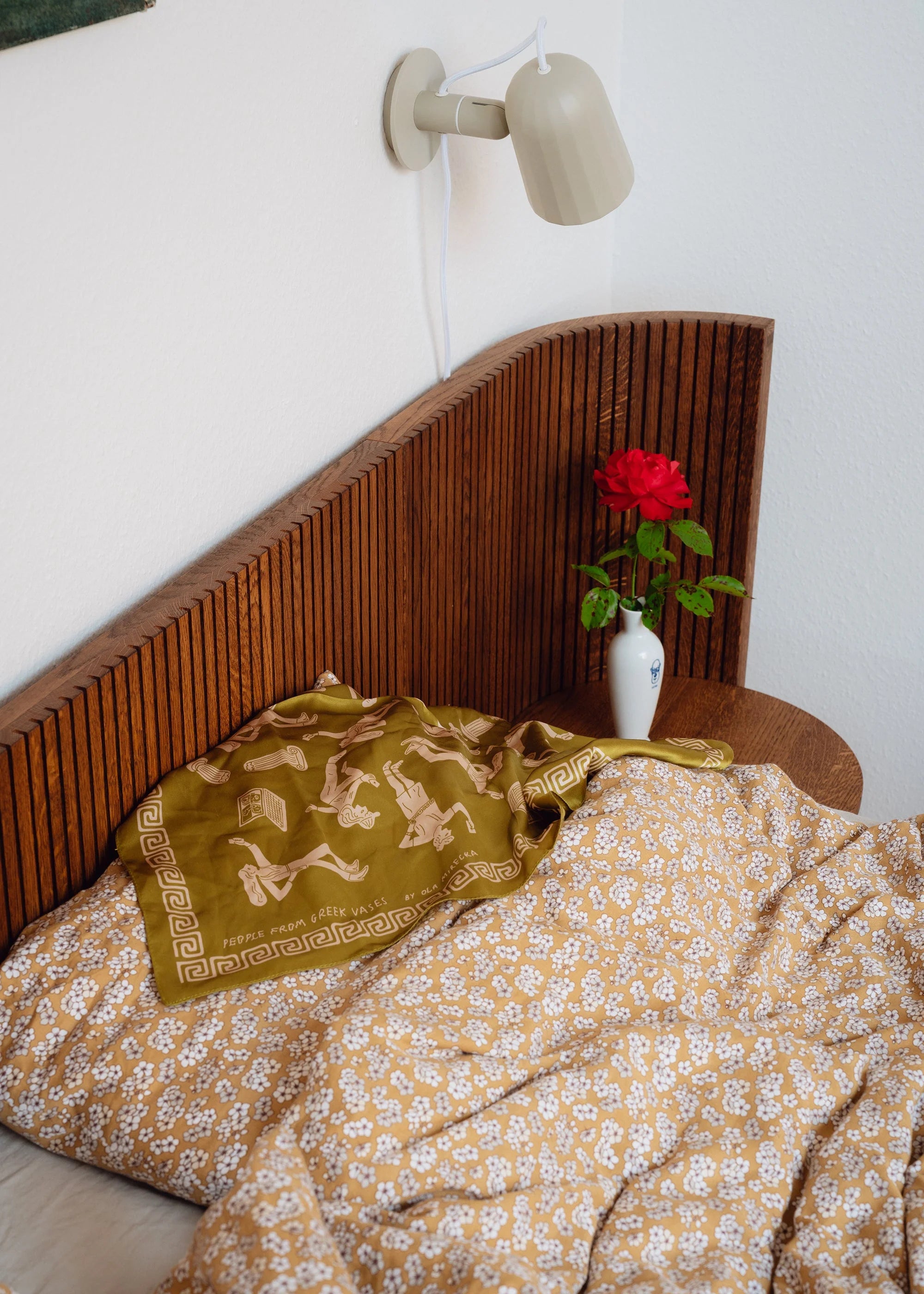 Bett HUG aus Eichenholz