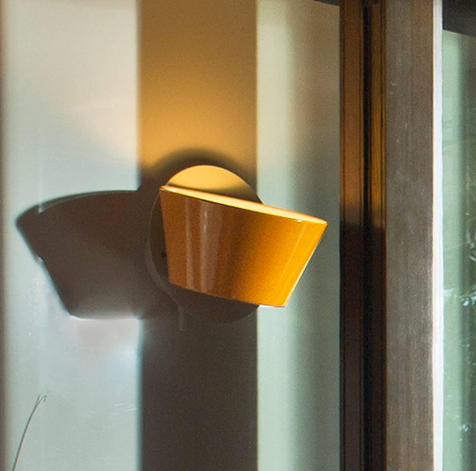 Kinkiet ścienny TAM TAM oliwkowy Marset Eye on Design