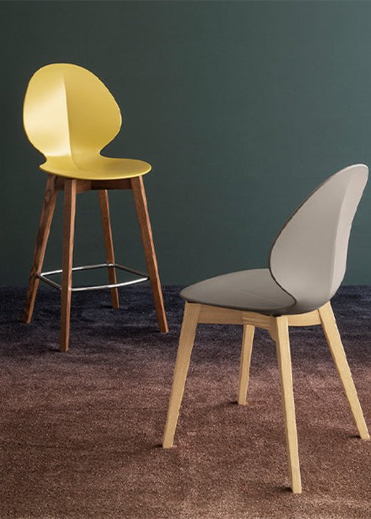 BASIL bar stool with gray seat and light wooden base