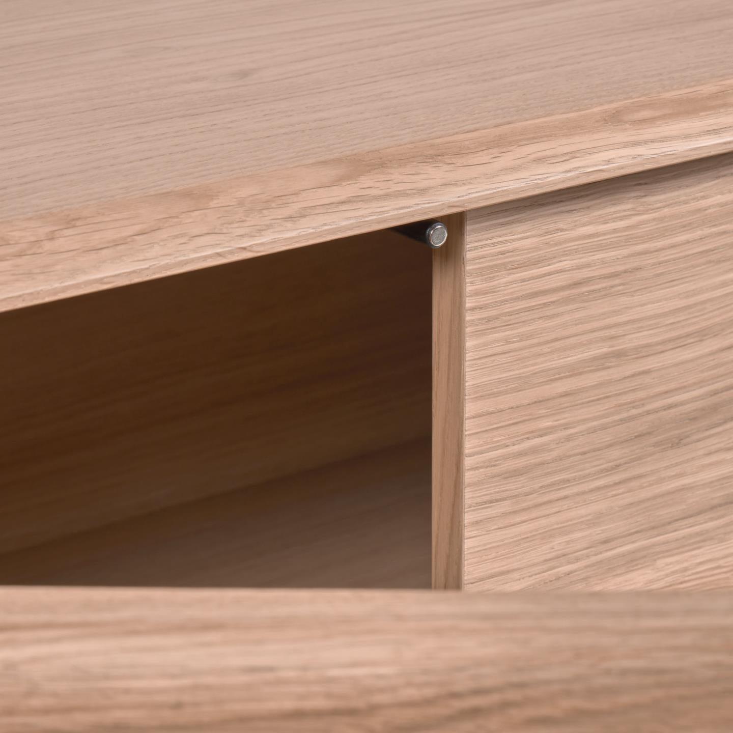 Komoda LENON drewno dębowe La Forma Eye on Design