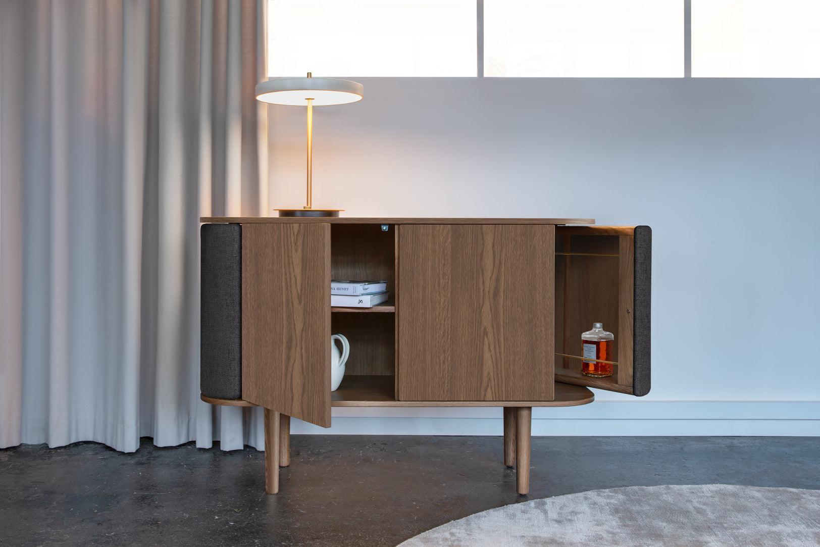 Komoda TREASURES antracytowy z ciemnym dębem UMAGE Eye on Design