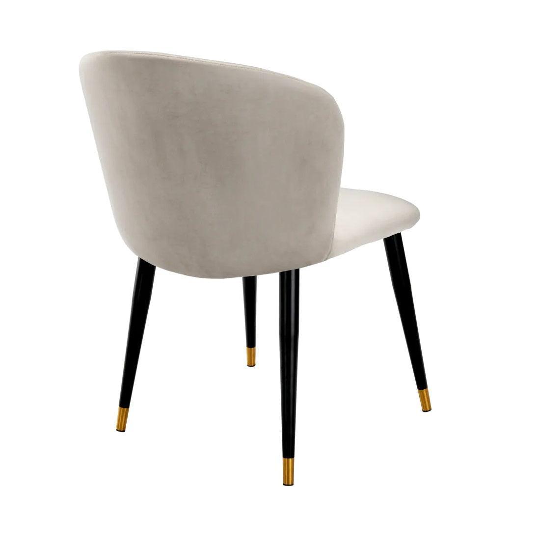 Krzesło aksamitne VOLANTE beżowy Eichholtz Eye on Design