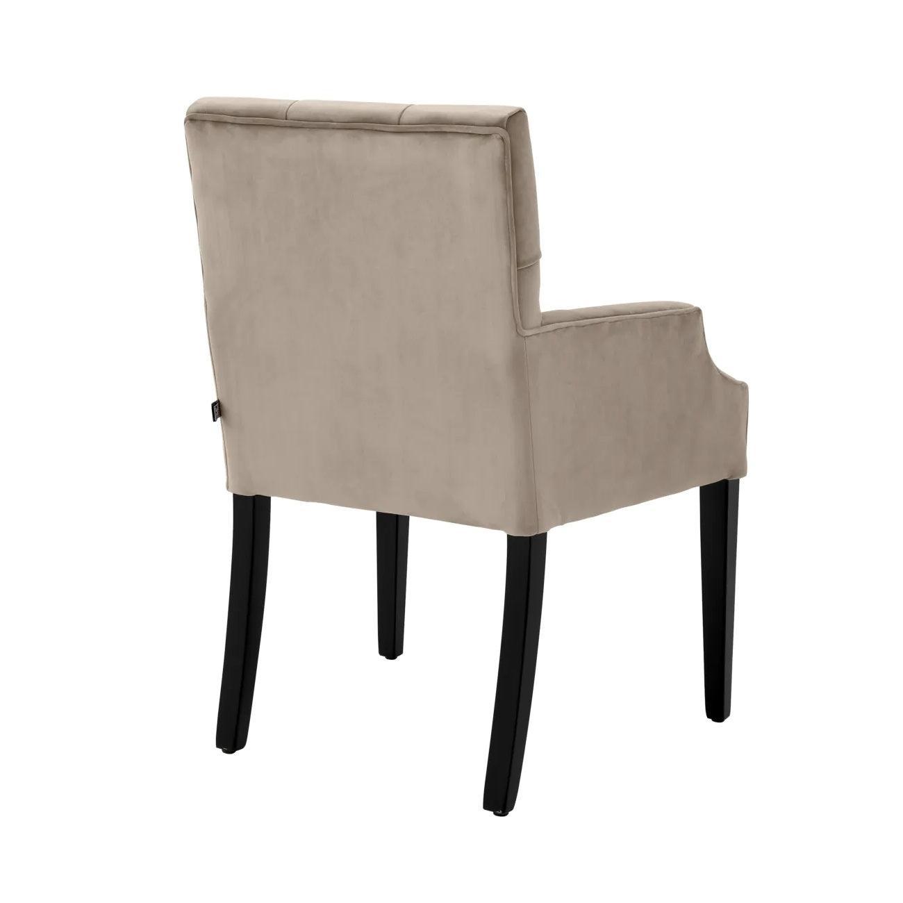 Krzesło aksamitne z podłokietnikami ATENA jasnoszary Eichholtz Eye on Design