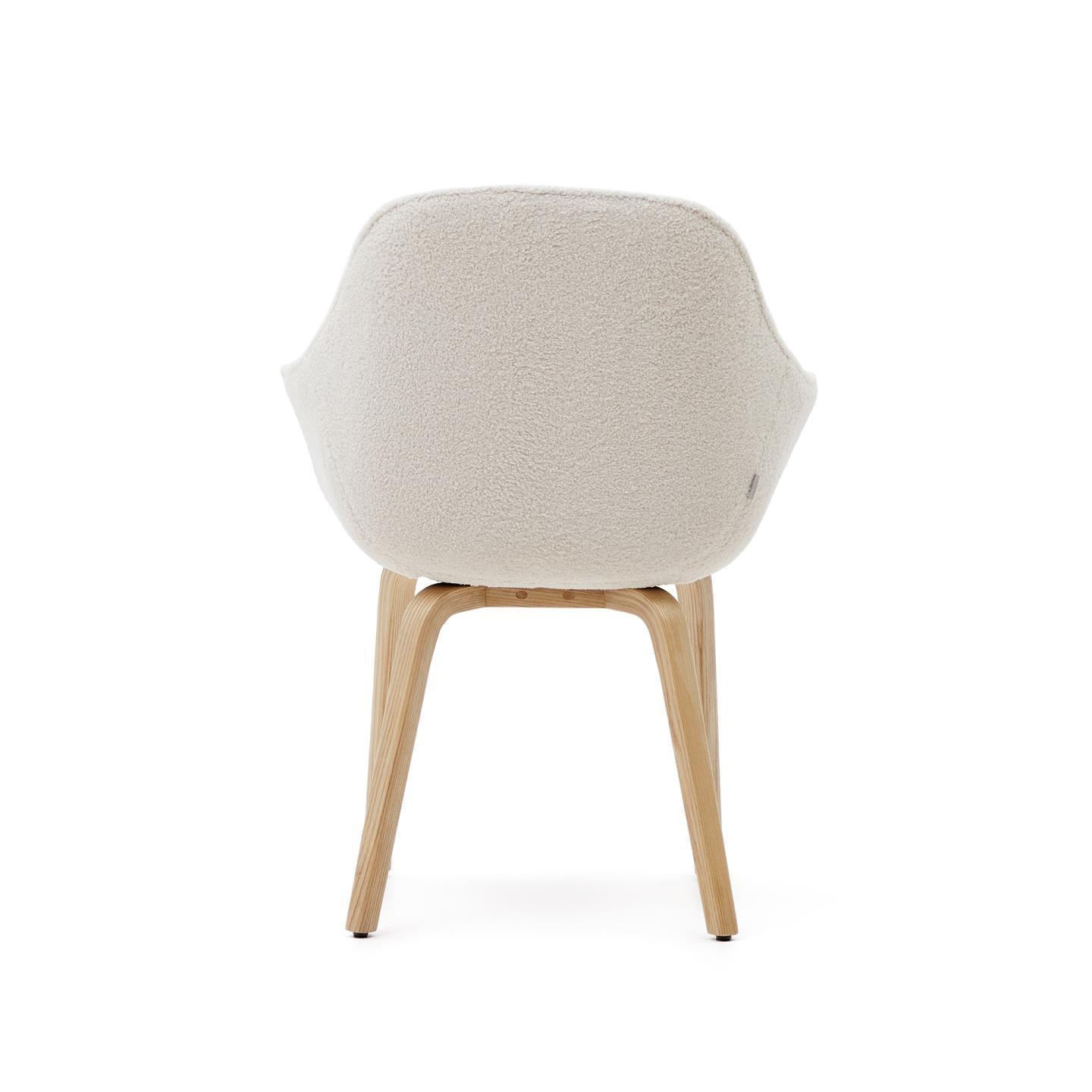 Krzesło ALELI biały boucle z drewnianą podstawą La Forma Eye on Design