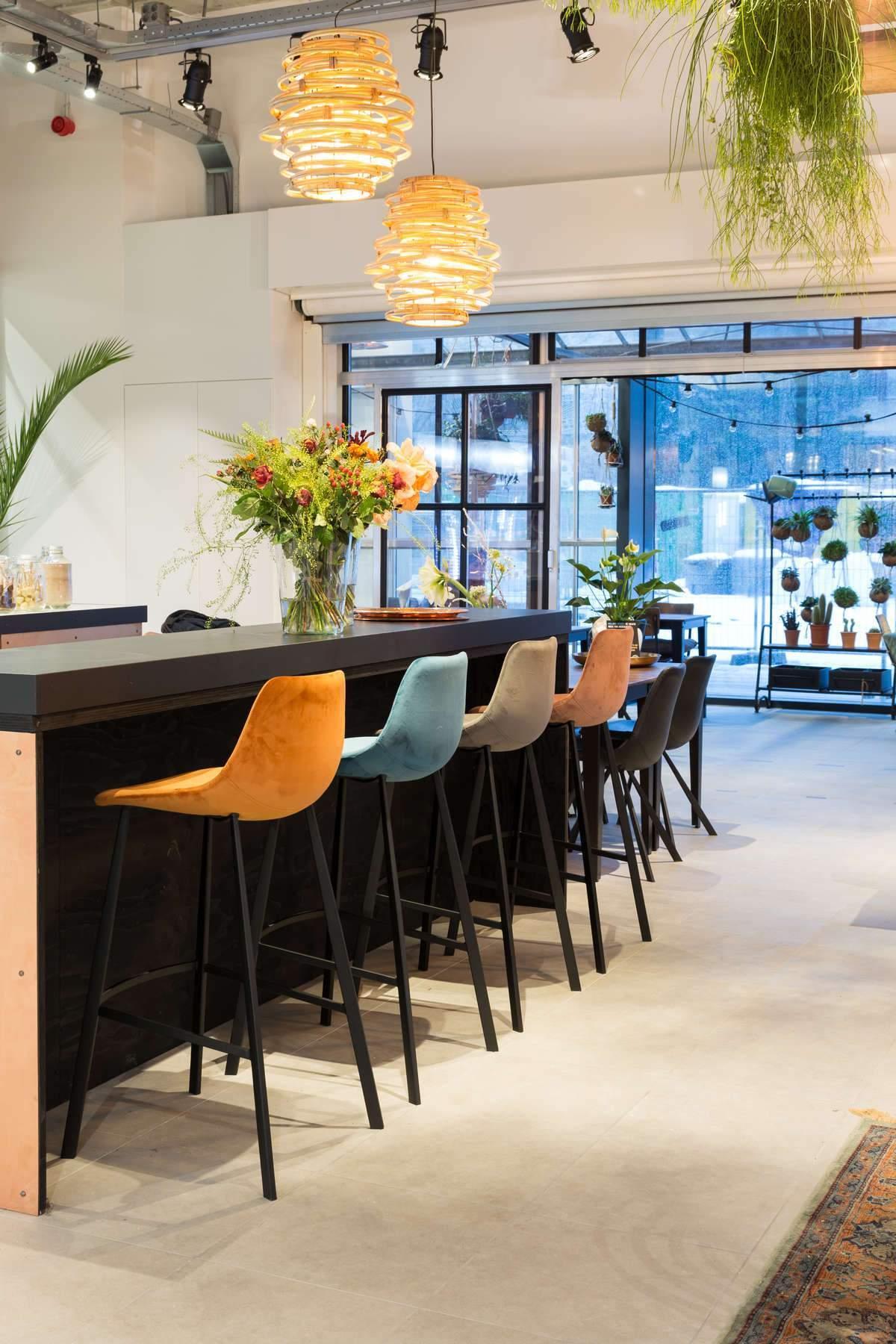 Krzesło barowe FRANKY szary Dutchbone Eye on Design