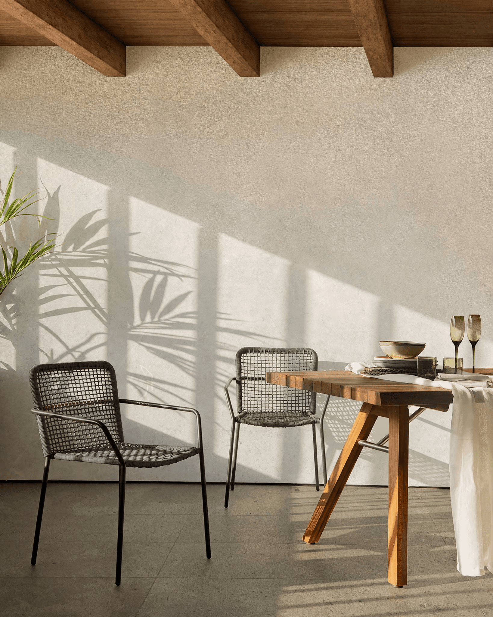 Krzesło ELLEN czarny La Forma Eye on Design