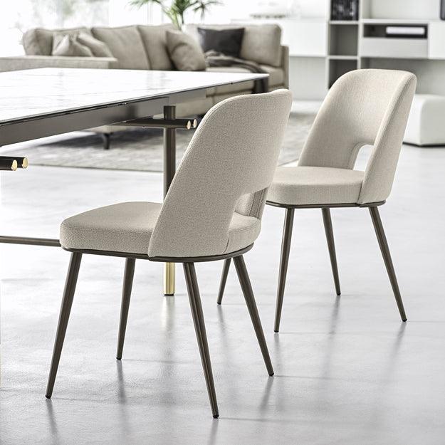 Krzesło FOYER skóra kremowy z metalową podstawą Calligaris Eye on Design