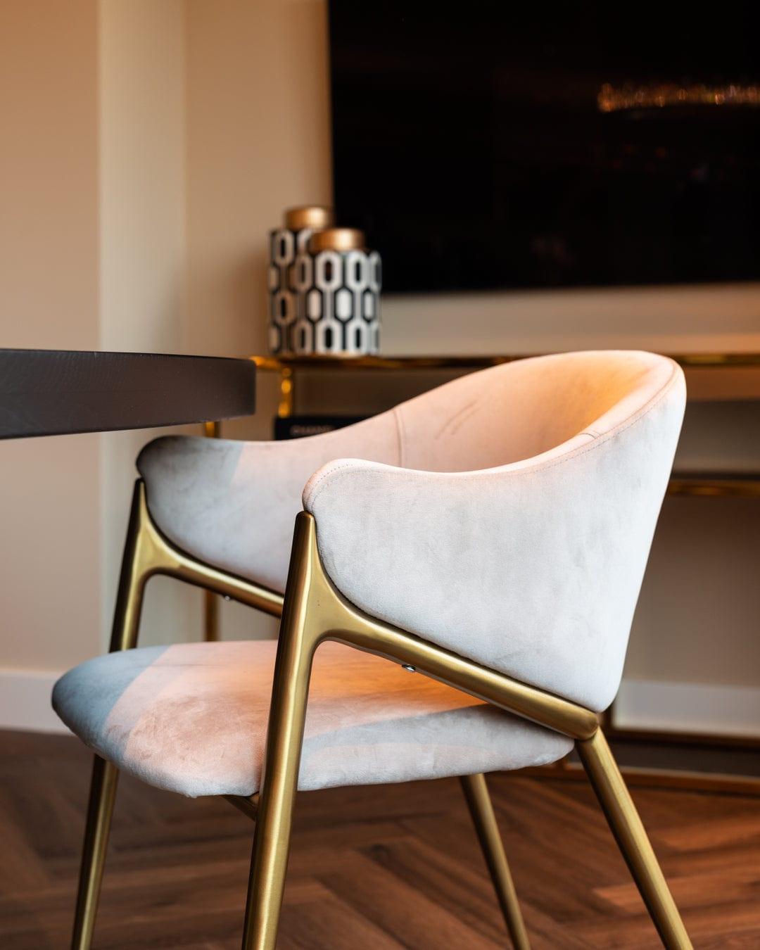 Krzesło GWEN beżowy Richmond Interiors Eye on Design