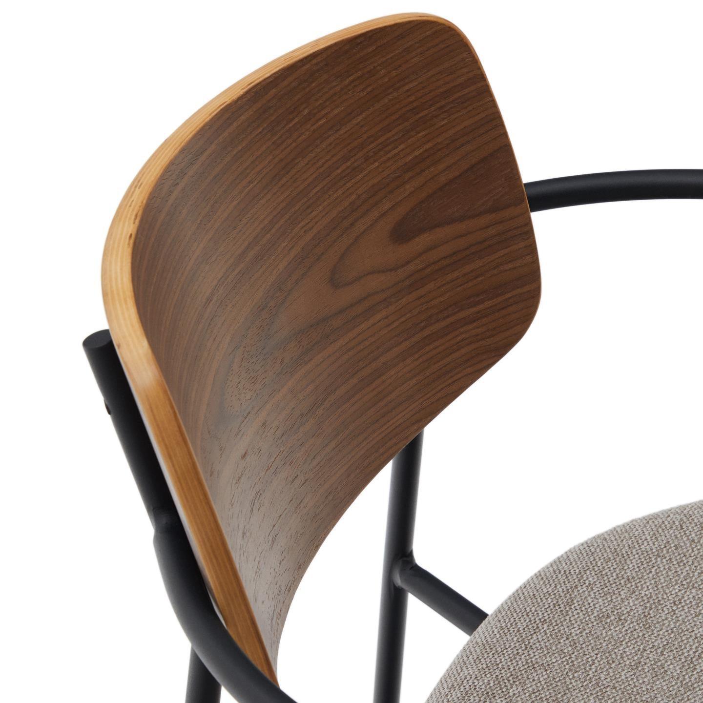 Krzesło MAUREEN fornir orzechowy z czarną podstawą La Forma Eye on Design
