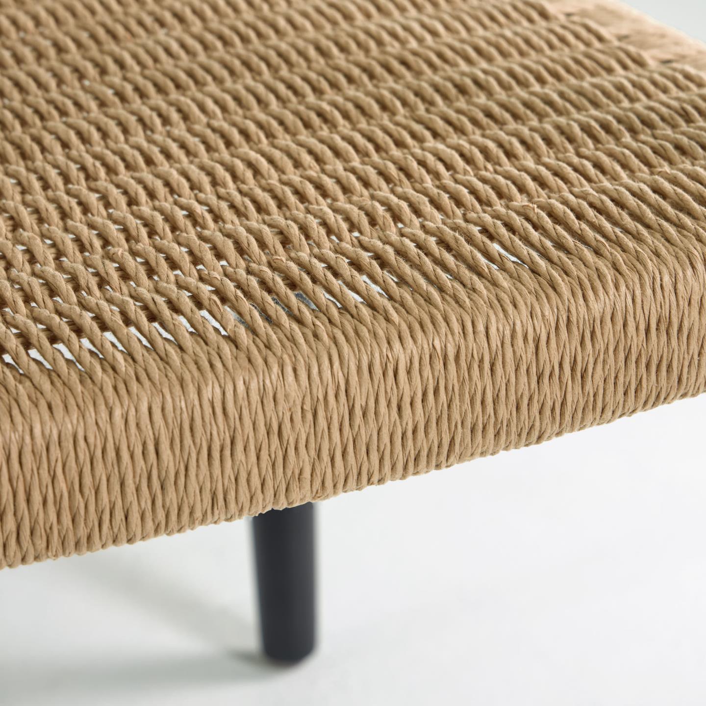 Krzesło NINA czarne drewno akacjowe z beżową liną La Forma Eye on Design