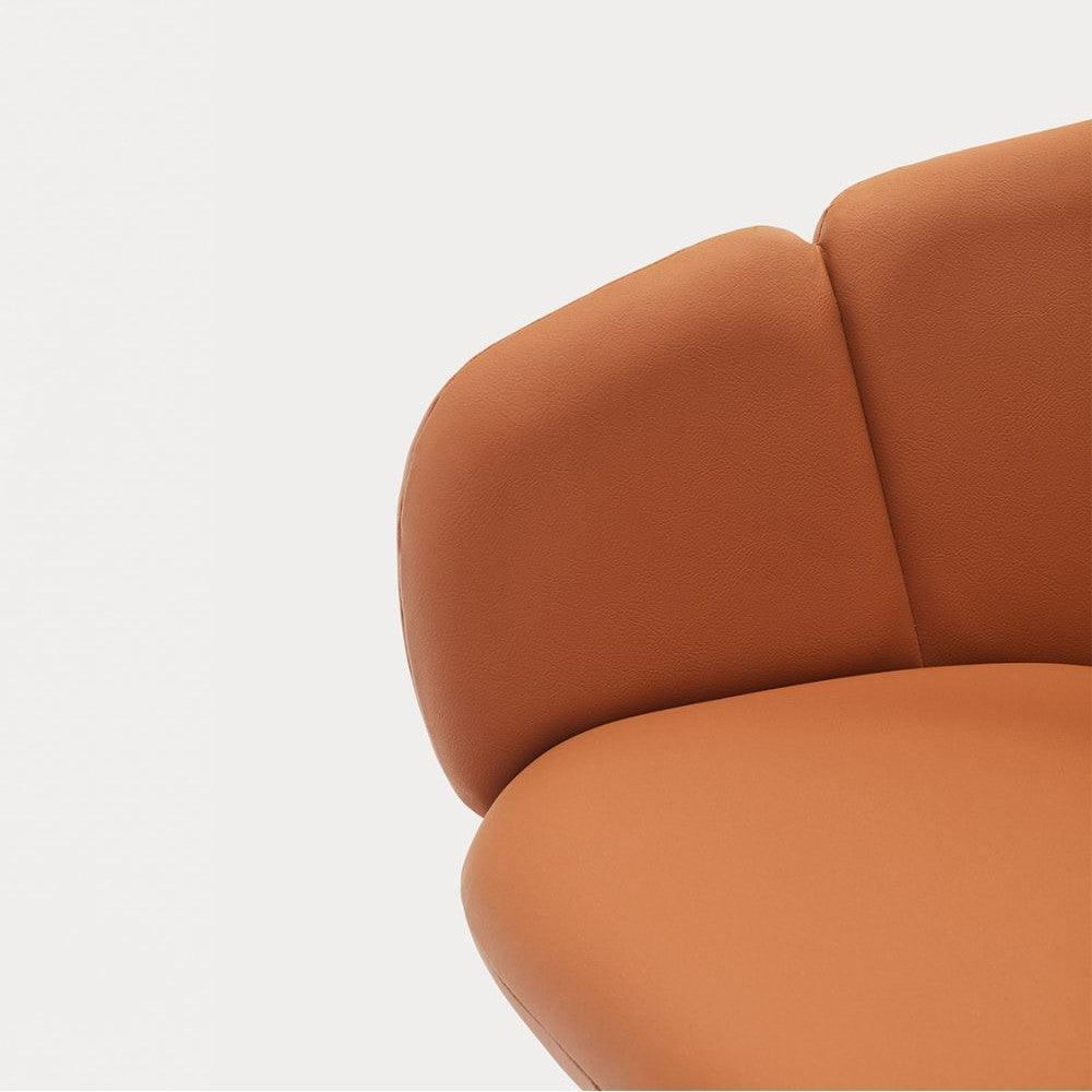 Krzesło obrotowe z podłokietnikami ADD ekoskóra terracotta z czarną podstawą – Teulat