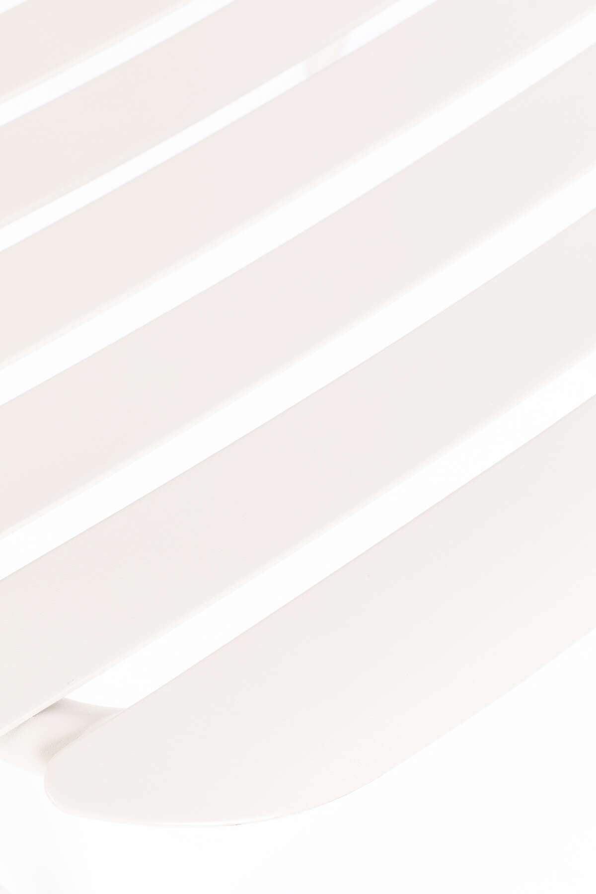 Krzesło ogrodowe z podłokietnikami VONDEL biały Zuiver Eye on Design