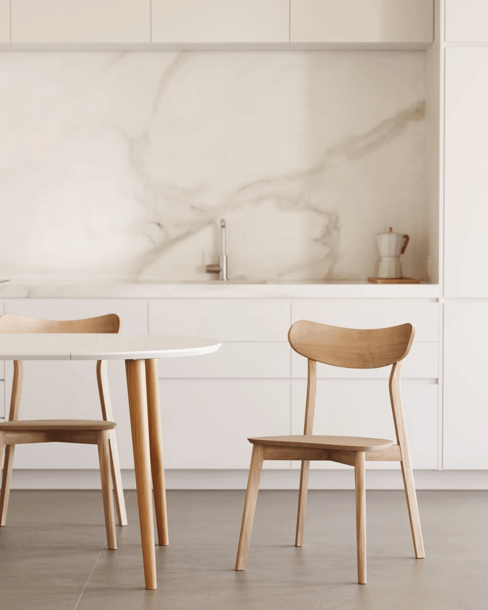 Krzesło SAFINA lite drewno kauczukowe La Forma Eye on Design
