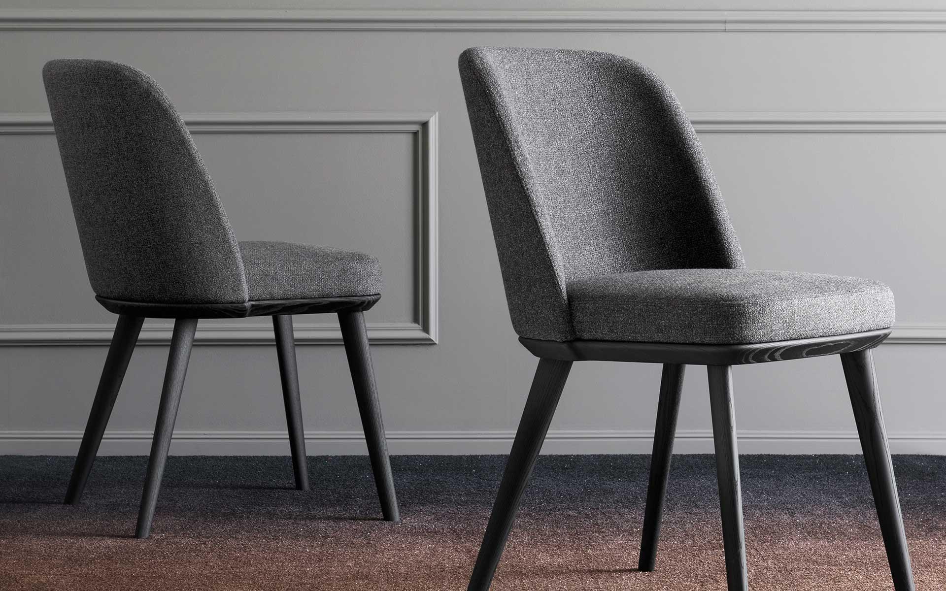 Krzesło skórzane FOYER kremowy z drewnianą podstawą Calligaris Eye on Design