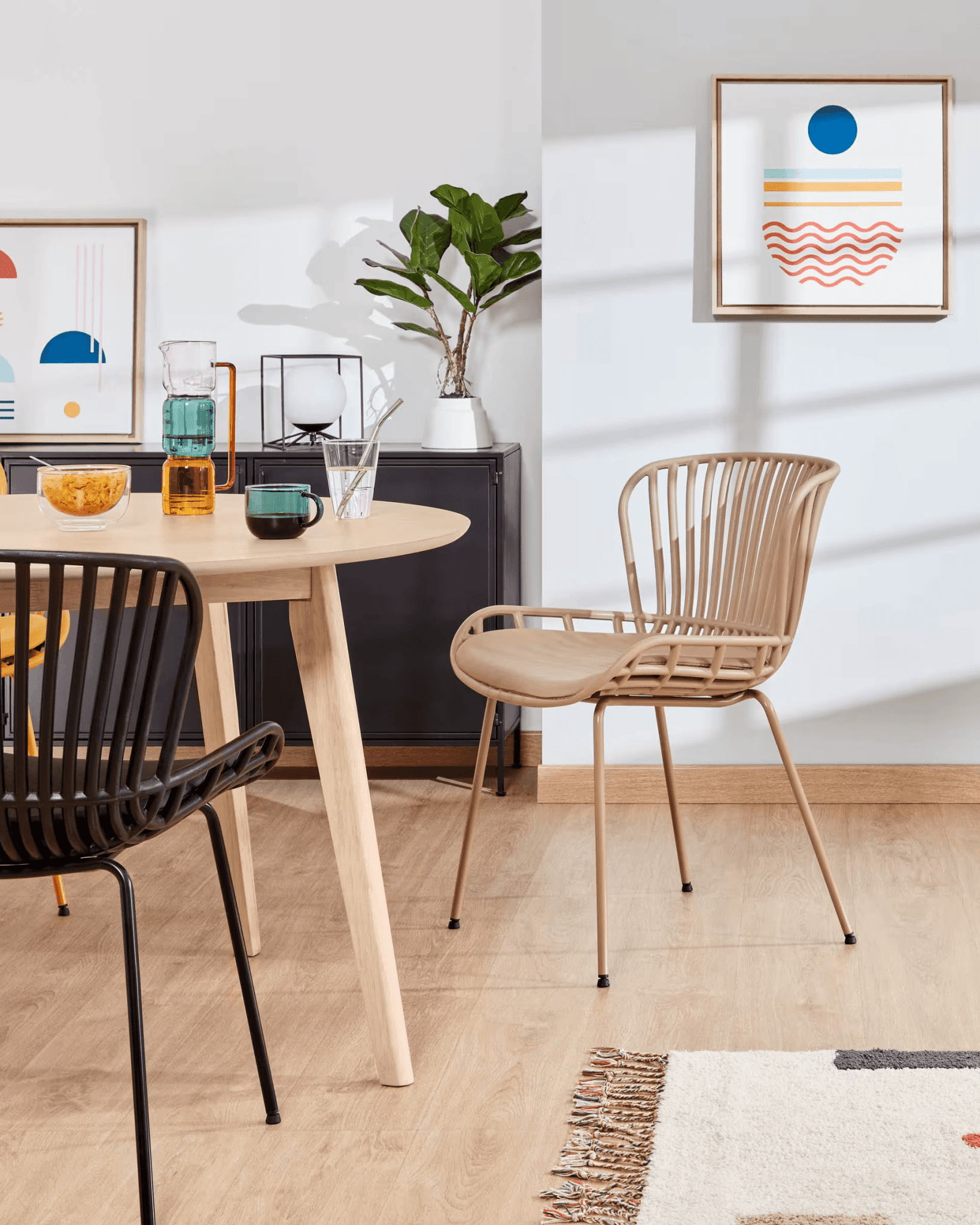 Krzesło SURPIK beżowy – Kave Home