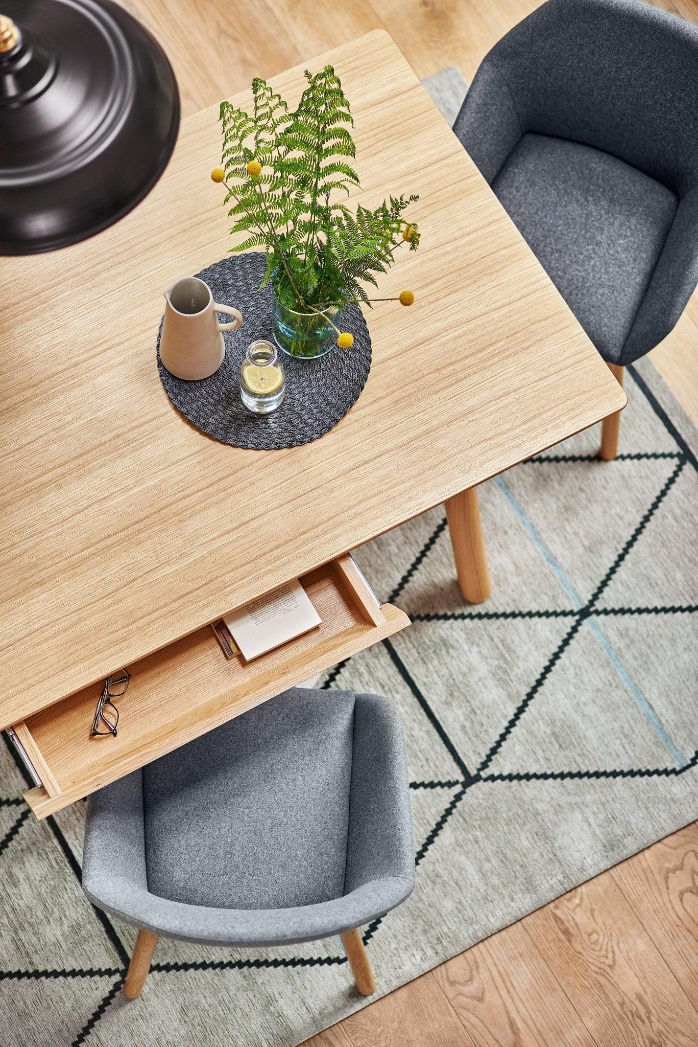 Krzesło TUK 1 Paged Eye on Design