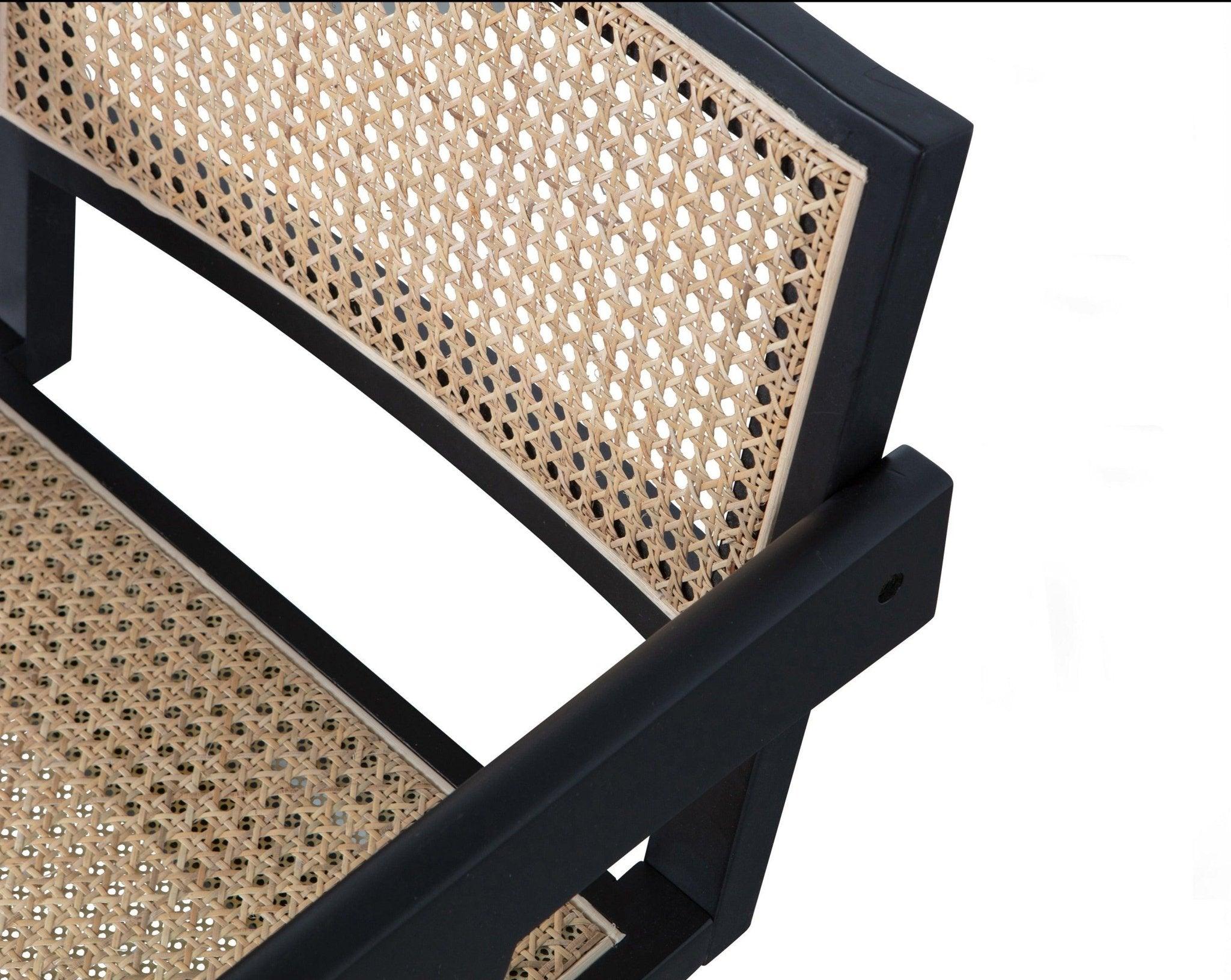 Krzesło z podłokietnikami GUNN czarny Woood Exclusive Eye on Design