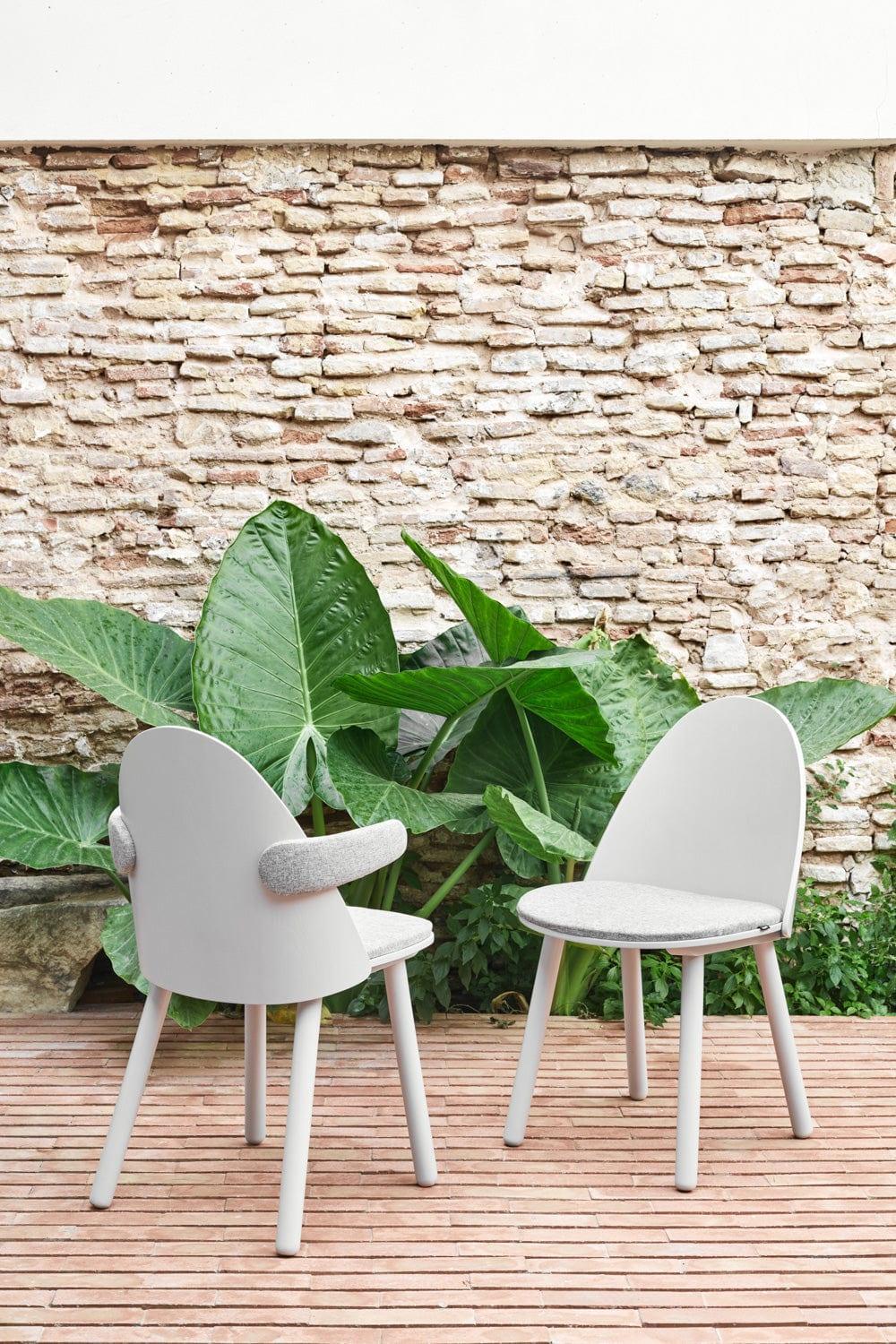 Krzesło z podłokietnikami UMA jasnoszary Teulat Eye on Design